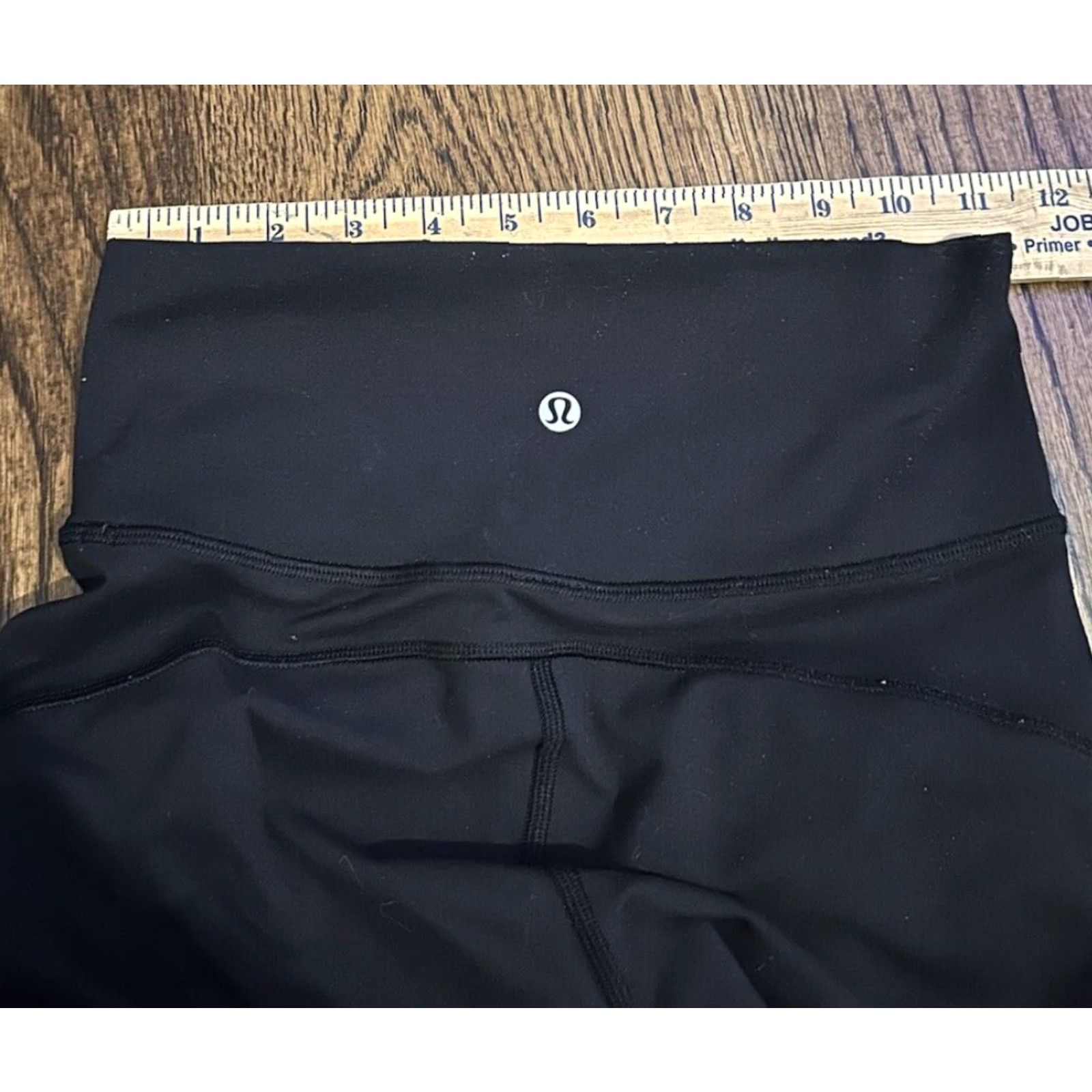 Lululemon Lululemon In Movement Crop Everlux 19.5" Black Leggings Size 4 W6AHJ Size 27" / US 4 / IT 40 - 5 Thumbnail