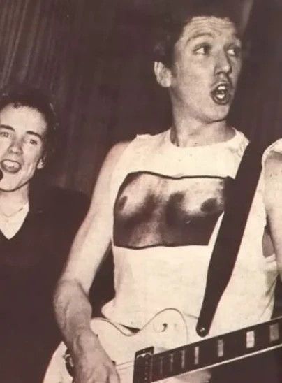 Vivienne Westwood Vivienne Westwood Archive Malcom McLaren Very Rare Tits Tee Size US M / EU 48-50 / 2 - 6 Thumbnail