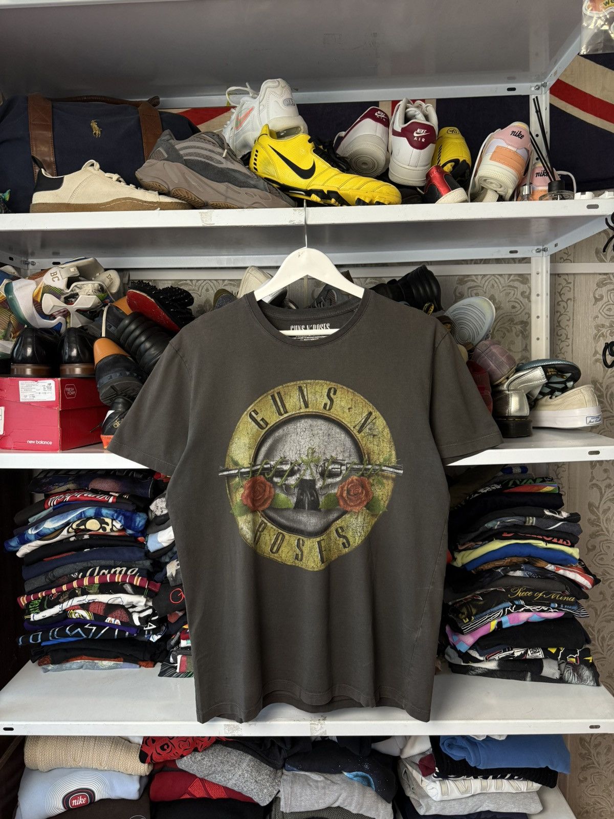 Band Tees Rare Vintage Guns N' Roses band rock tee Y2K Distreesed Size US M / EU 48-50 / 2 - 1 Thumbnail