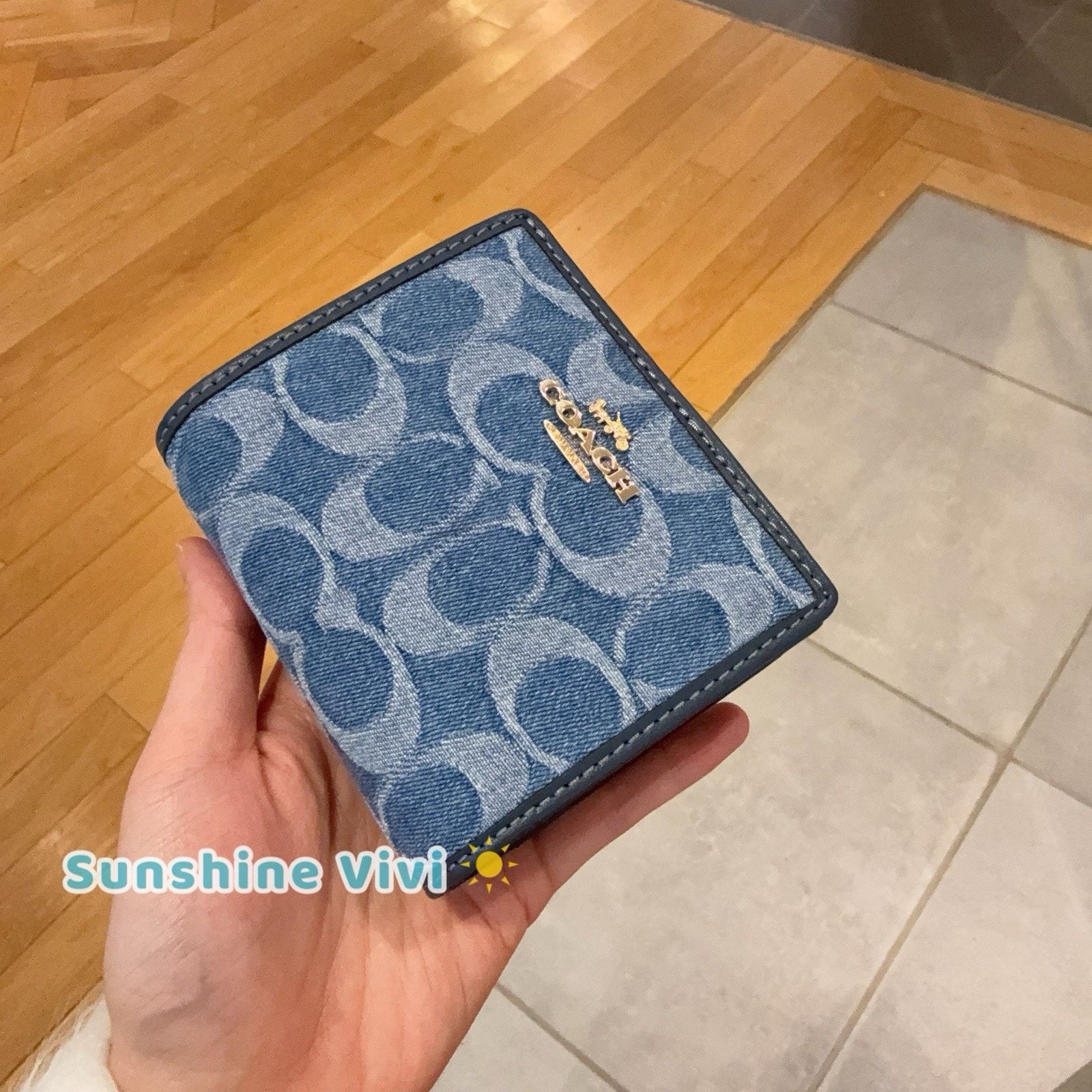 Coach NWT Coach Snap Wallet In Signature Denim CDL51 Gold/Indigo Size ONE SIZE - 4 Thumbnail