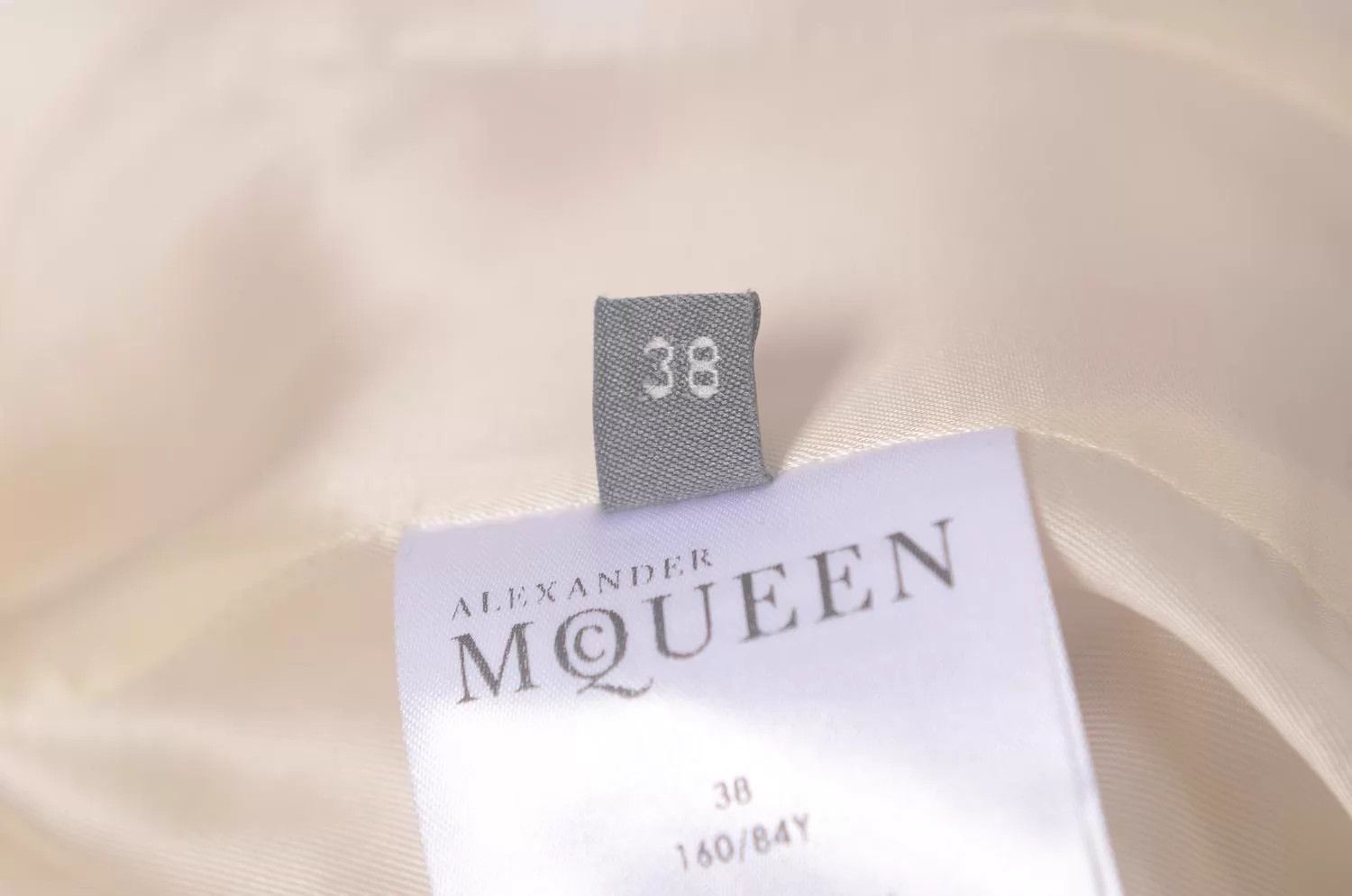 Alexander McQueen Alexander McQueen jacket Size XS / US 0-2 / IT 36-38 - 5 Thumbnail