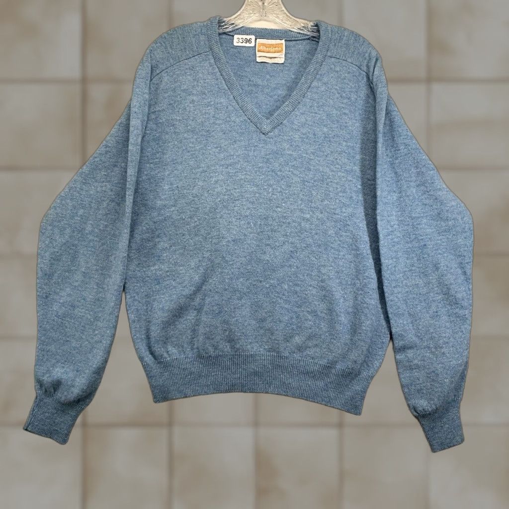 Vintage VINTAGE Aberjona Wool Blend Grandpa Sweater Pullover Men Medium Blue 80s 90s 70s Golf Walking Mens Knit V-Neck Long Sleeve Athletic Fit Size US M / EU 48-50 / 2 - 1 Thumbnail