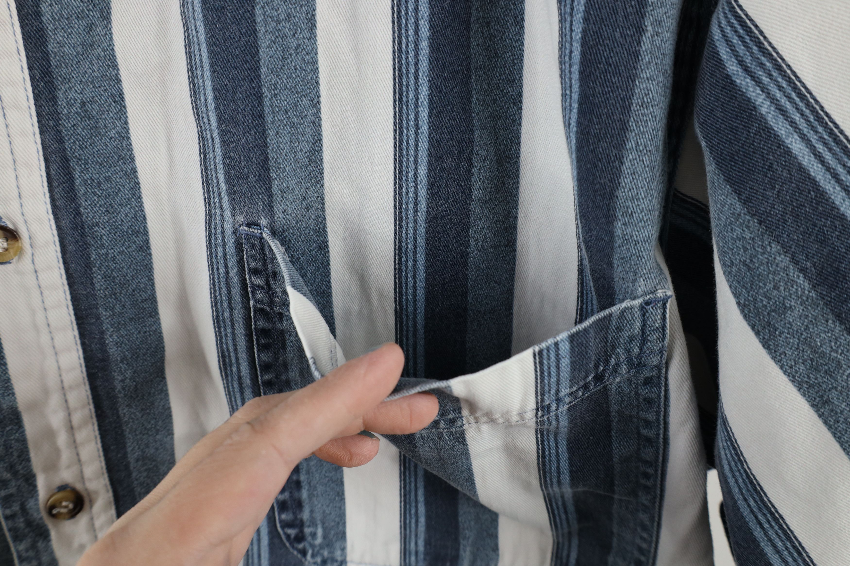Vintage Vintage 90s Streetwear Short Sleeve Button Down Shirt Size US XXL / EU 58 / 5 - 4 Thumbnail