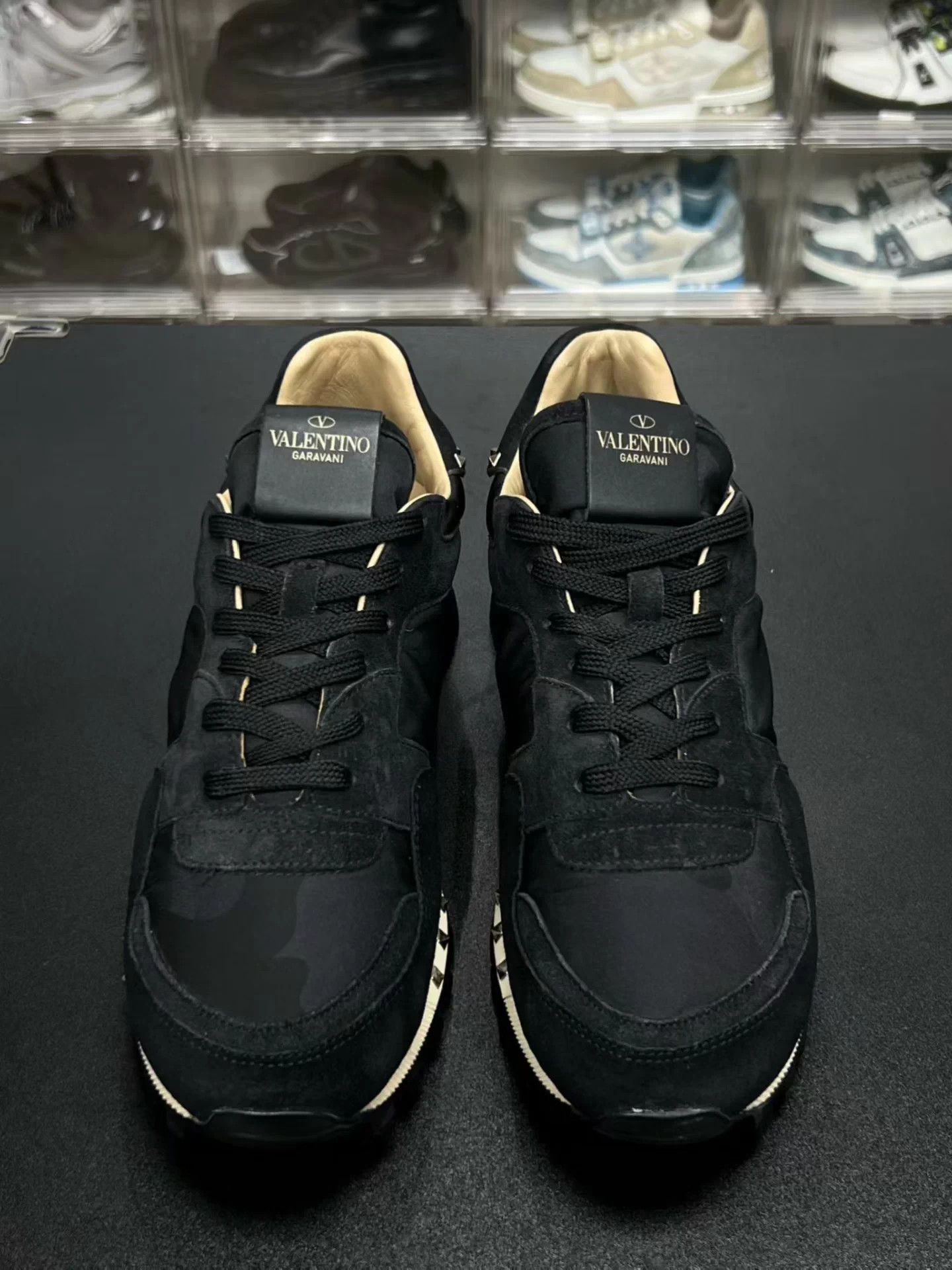 Valentino Valentino Rivet Sneakers 41 Excellent Condition Size US 8 / EU 41 - 2 Thumbnail