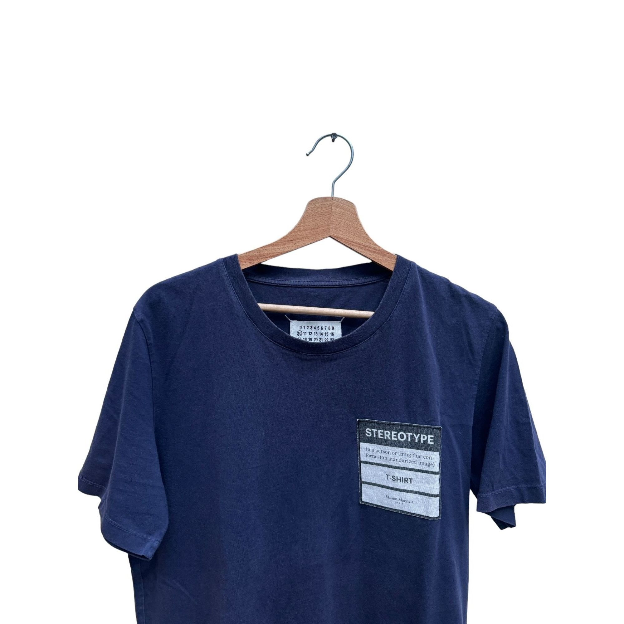 Maison Margiela Navy Stereotype T-shirt Size US M / EU 48-50 / 2 - 2 Thumbnail