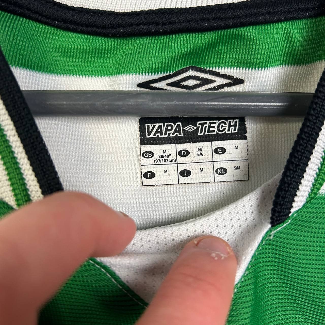 Umbro Vintage Umbro FC Celtic 2000 home green soccer jersey Size US M / EU 48-50 / 2 - 7 Thumbnail