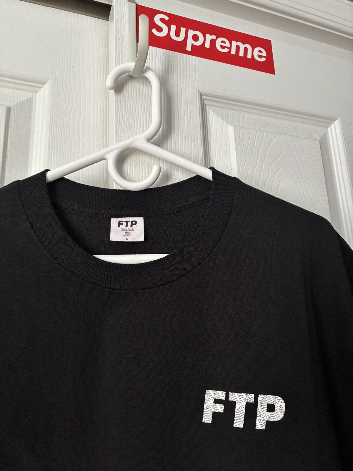 Foulplay Company × Fuck The Population FTP x FOULPLAY LOGO TEE SIZE L Size US L / EU 52-54 / 3 - 3 Thumbnail