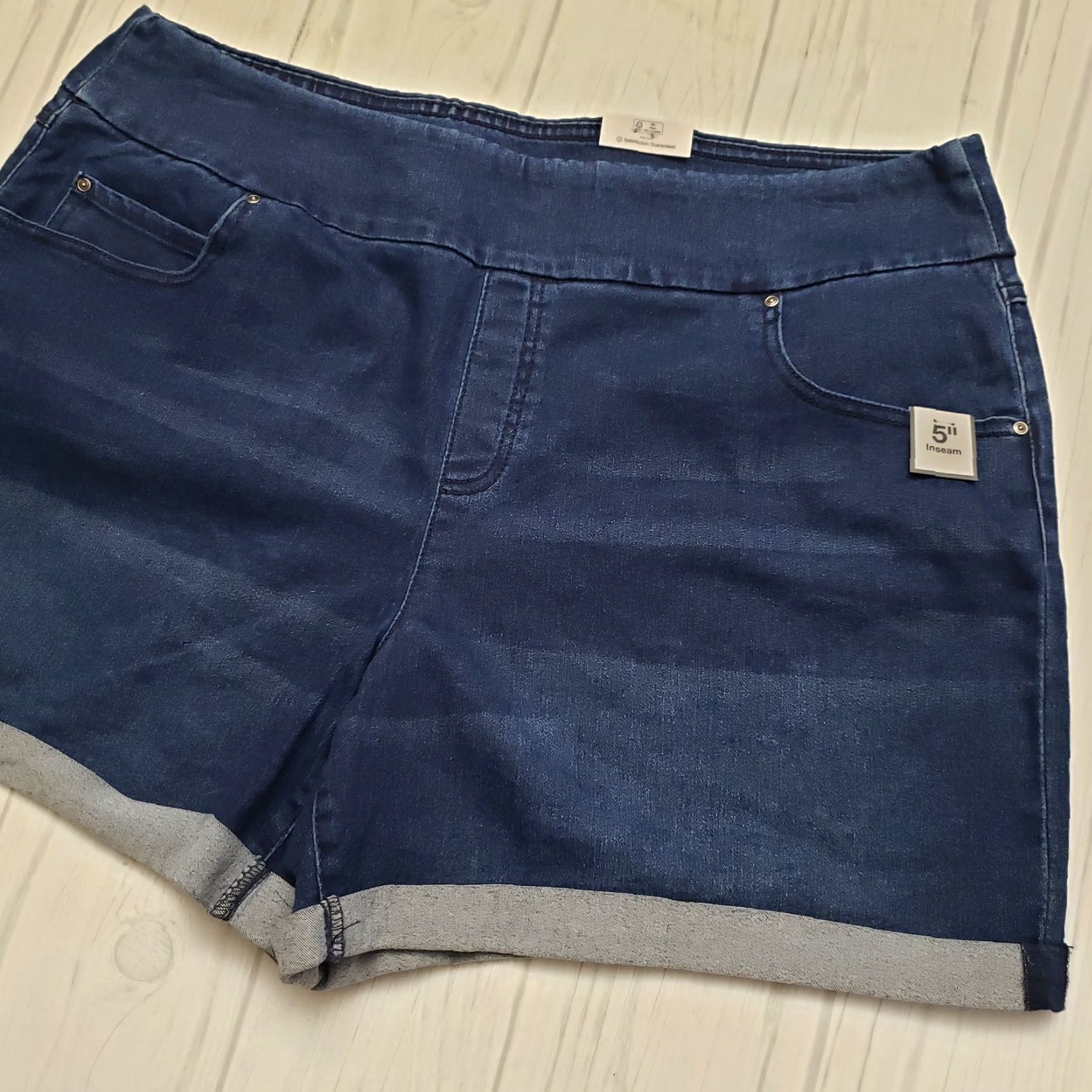 Vintage Time and Tru Denim Shorts Pull On 5” 2XL/2XG Womens Dark Denim Modern 19" Waist Rise 13" Inseam Live Tag Size Regular Adults Size 40" / US 18 - 4 Thumbnail