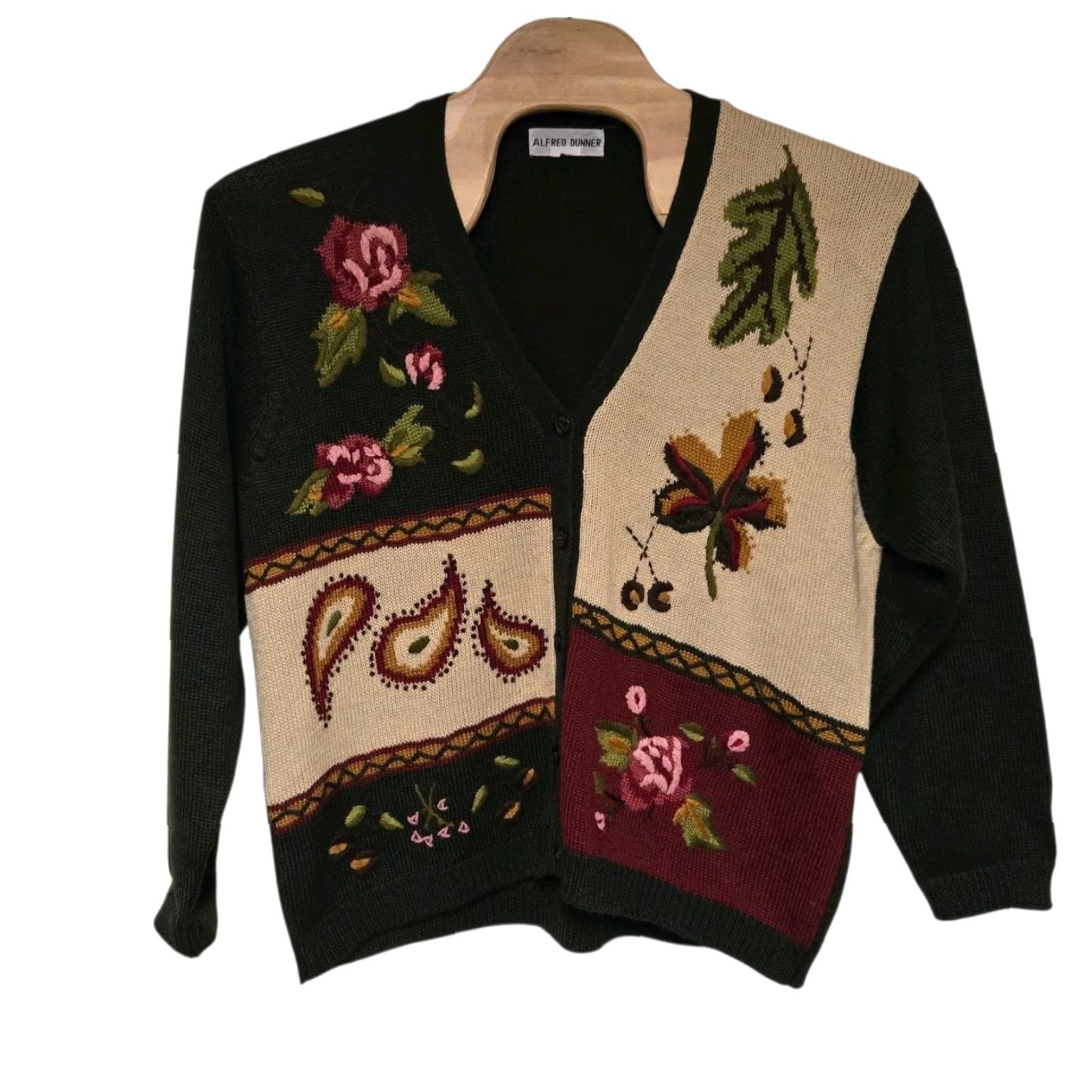 Vintage VINTAGE Alfred Dunner Cardigan Sweater Knit Embroidered Green Roses 2XL Women Fall/Autumn Size XXL / US 16-18 / IT 52-54 - 6 Thumbnail