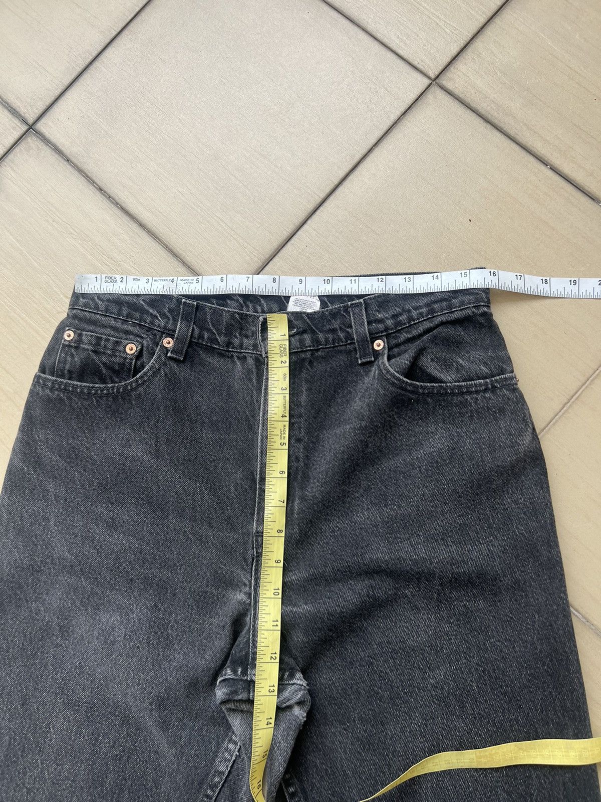 Levi's 1994 Levi’s 551 Relax Fit Tapered Leg Fade Black Denim Jeans Size US 32 / EU 48 - 3 Thumbnail