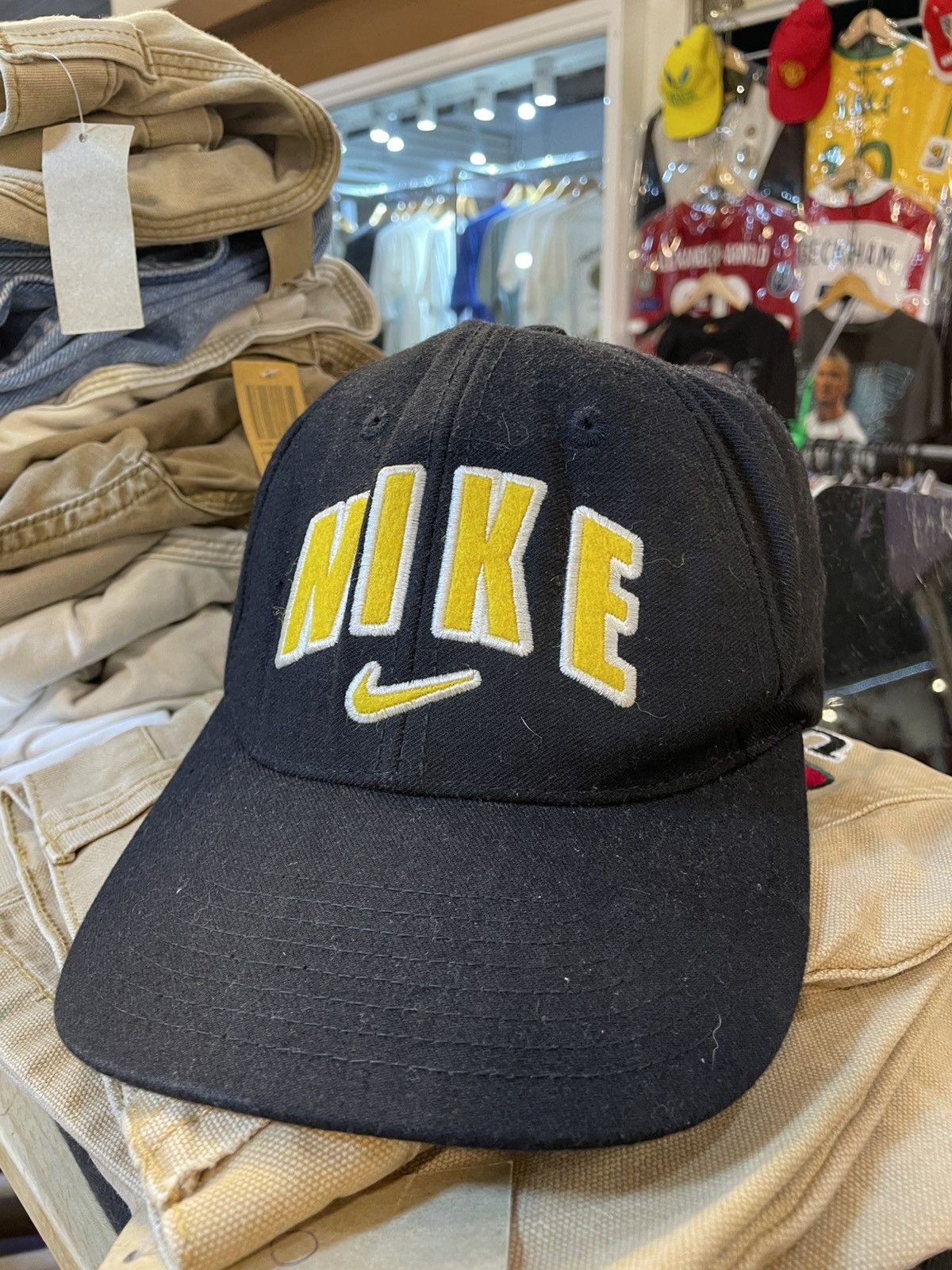 Nike Vintage Nike Spell Out Size ONE SIZE - 1 Thumbnail