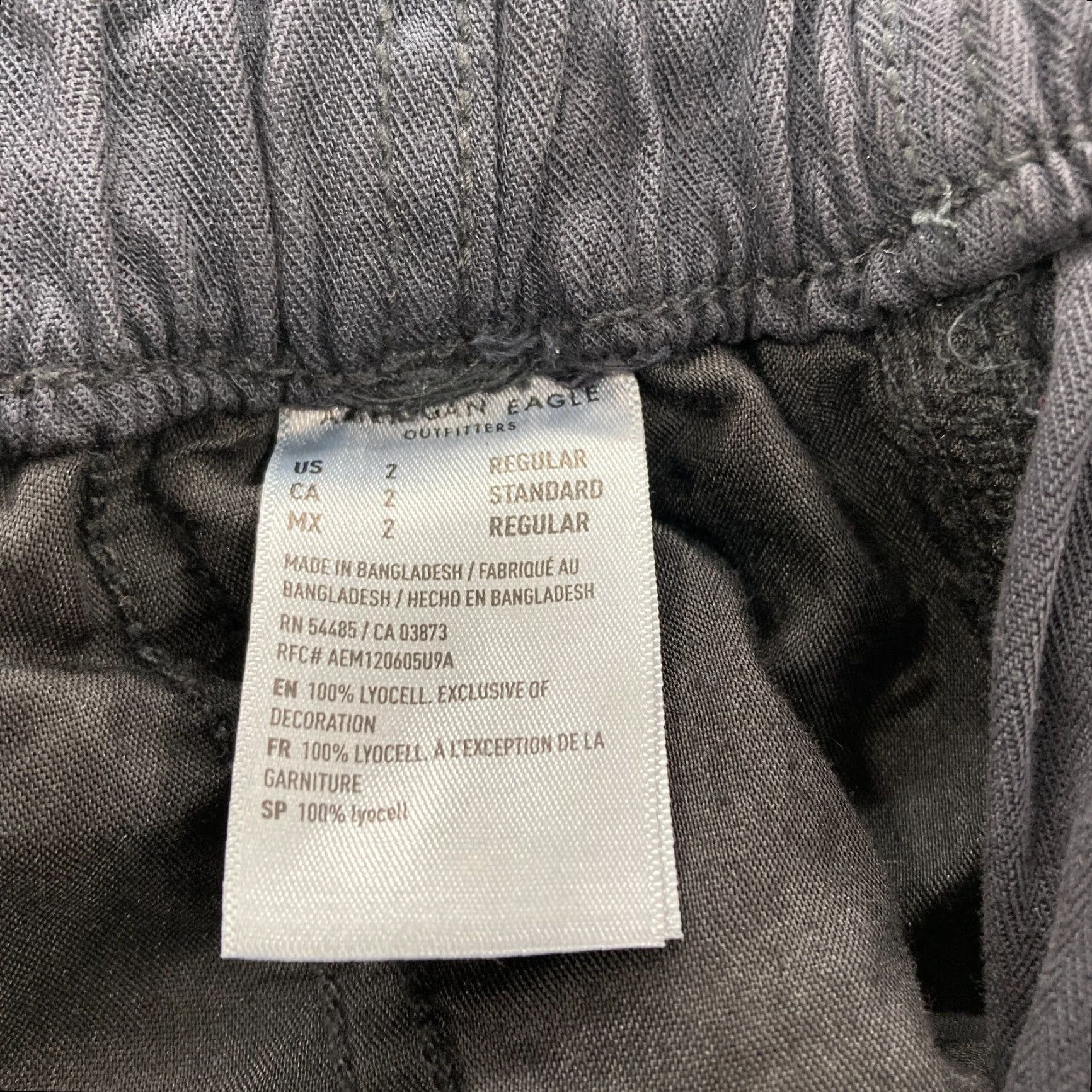 American Eagle Outfitters American Eagle Outfitters Joggers Women's 2 Black Lyocell Stretch Waist Tie Tapered Size 26" / US 2 / IT 38 - 7 Thumbnail