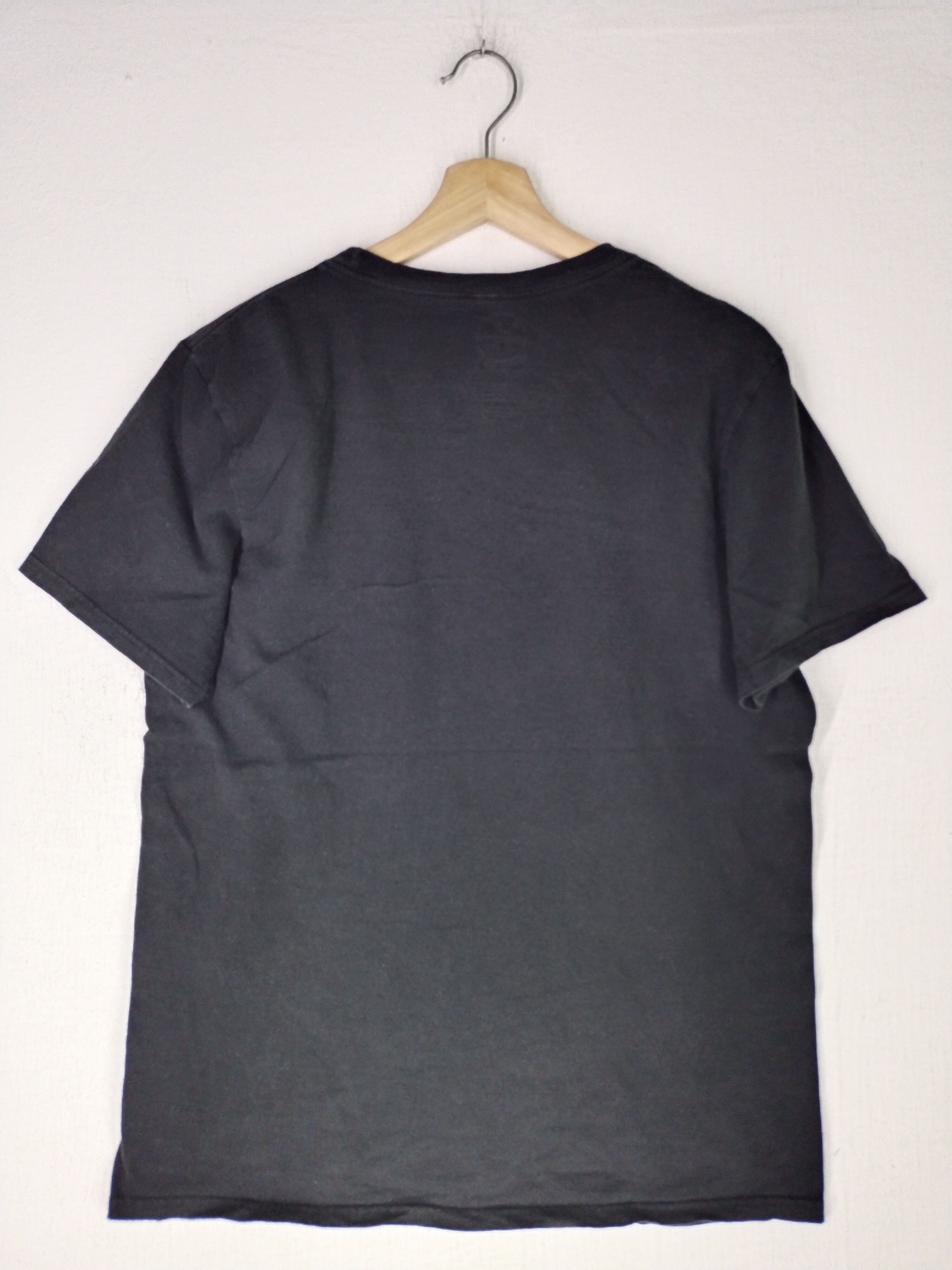 Band Tees Vintage Deftones Alternative Band Punk Rock Band Shirt Tee Size US M / EU 48-50 / 2 - 6 Thumbnail