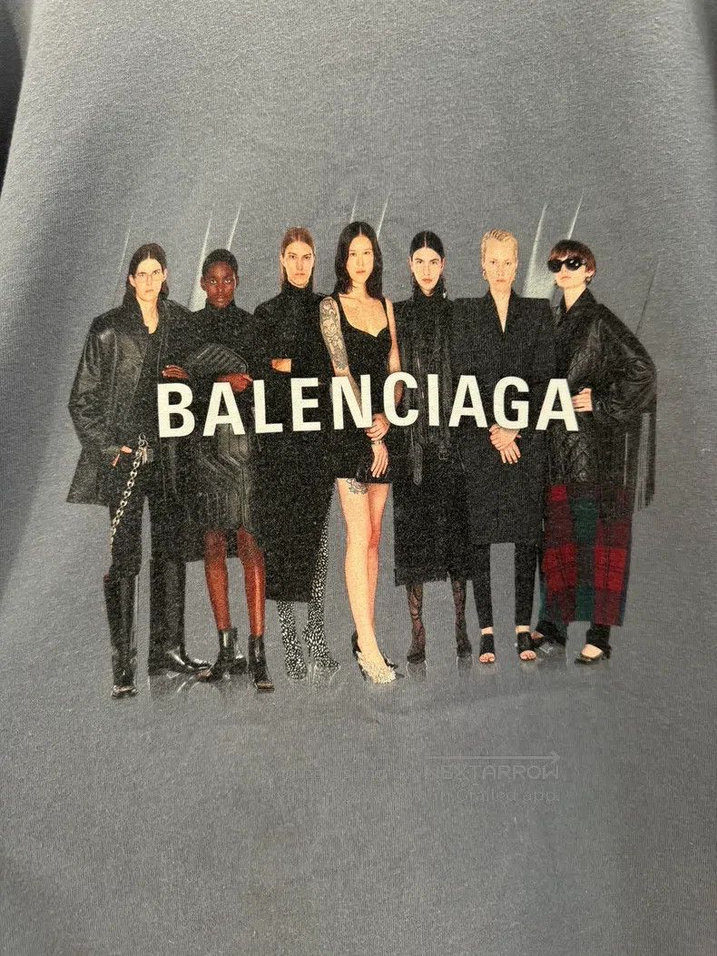 Balenciaga Balenciaga Grey Portrait Printed Logo Short Sleeve Size US S / EU 44-46 / 1 - 4 Thumbnail