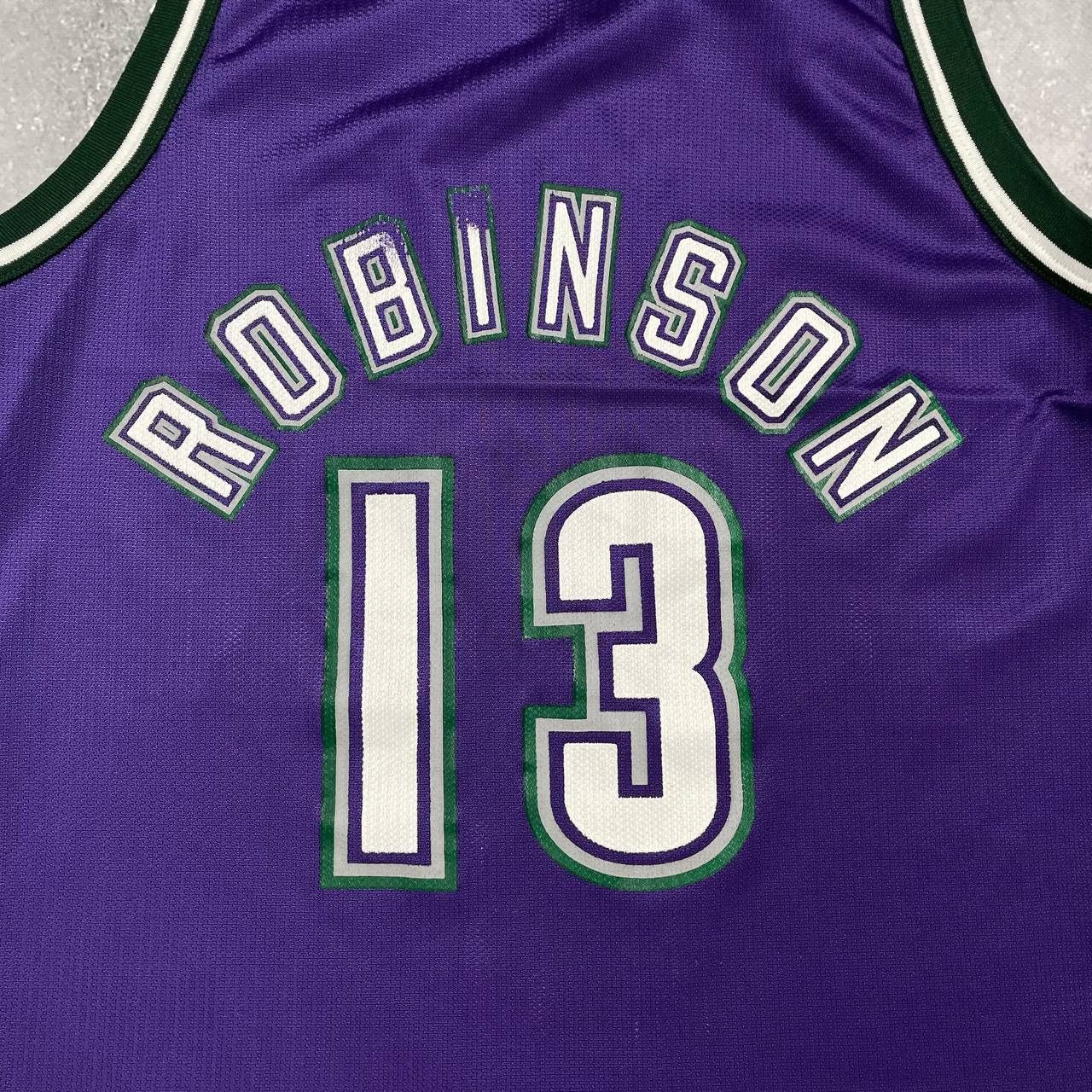 NBA Vintage 90s Milwaukee Bucks No 13 Glenn Robinson NBA Jersey Size US XXS / EU 40 - 14 Thumbnail