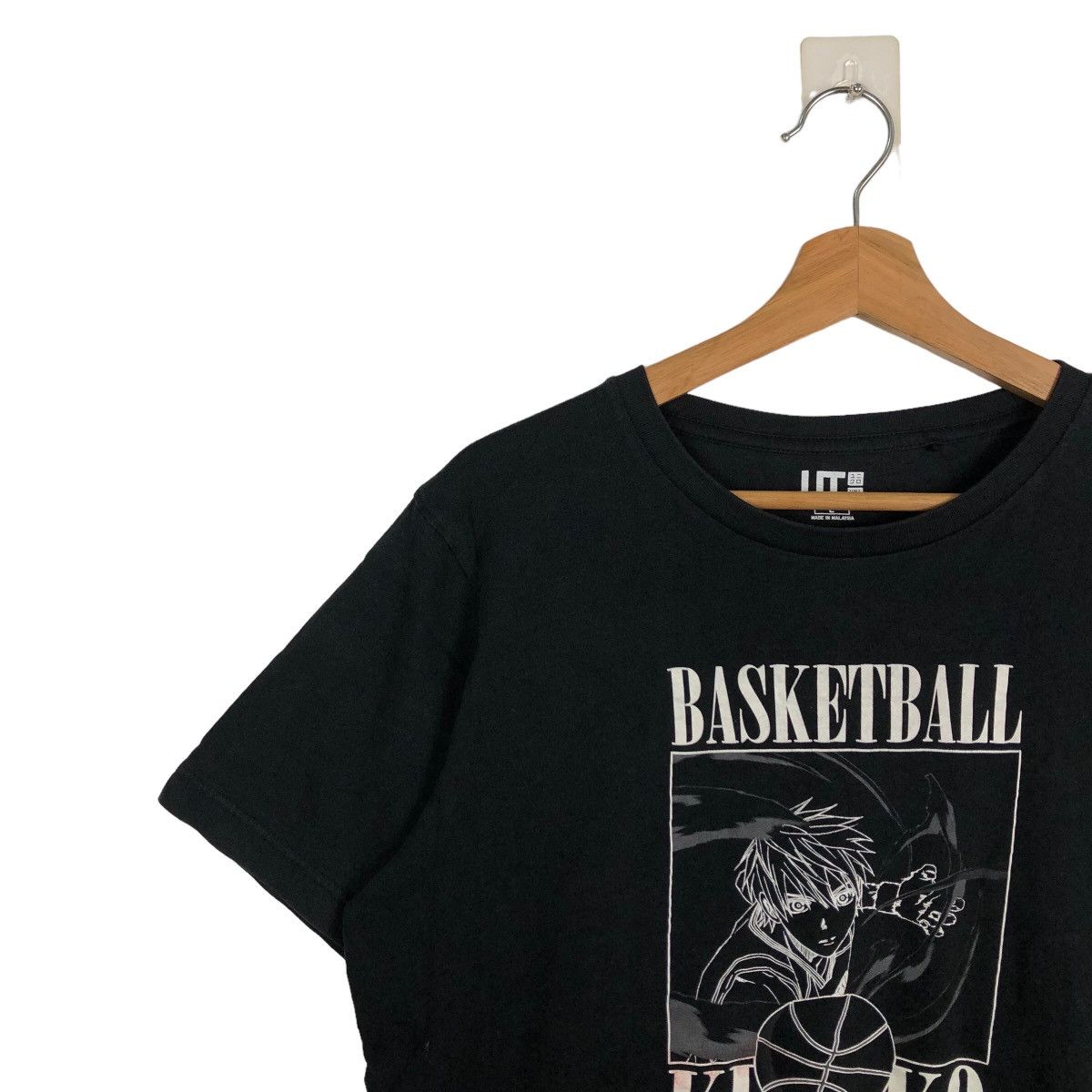 Japanese Brand VINTAGE BASKETBALL KUROKO JAPAN UNIQLO T-SHIRT Size US L / EU 52-54 / 3 - 6 Thumbnail