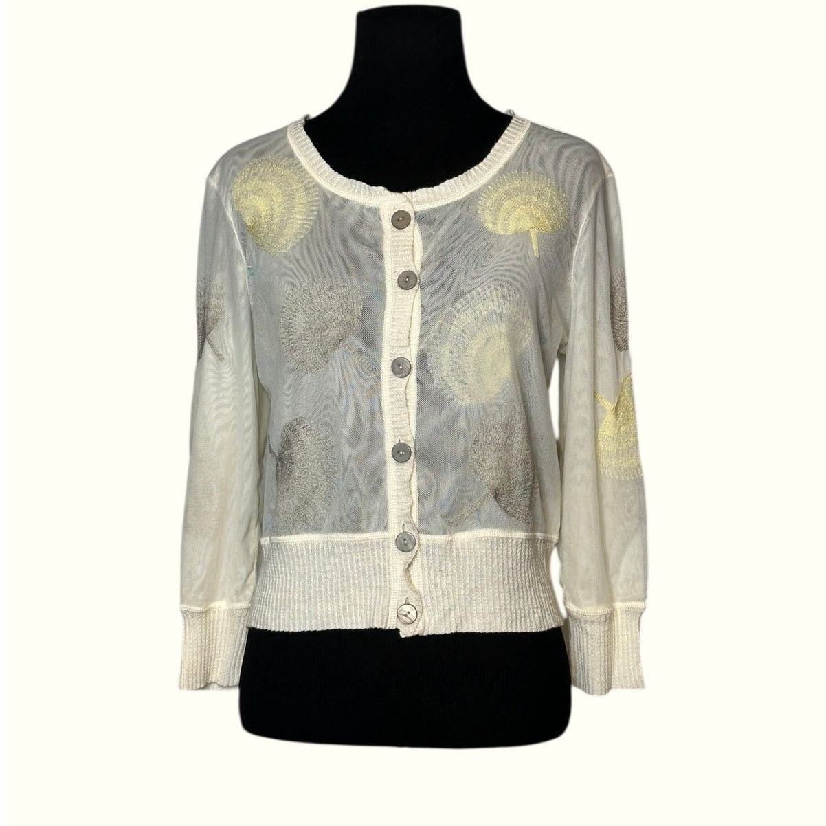 NIC+ZOE Nic + Zoe Cream Floral Embroidered Sweater size Small Size S / US 4 / IT 40 - 1 Thumbnail