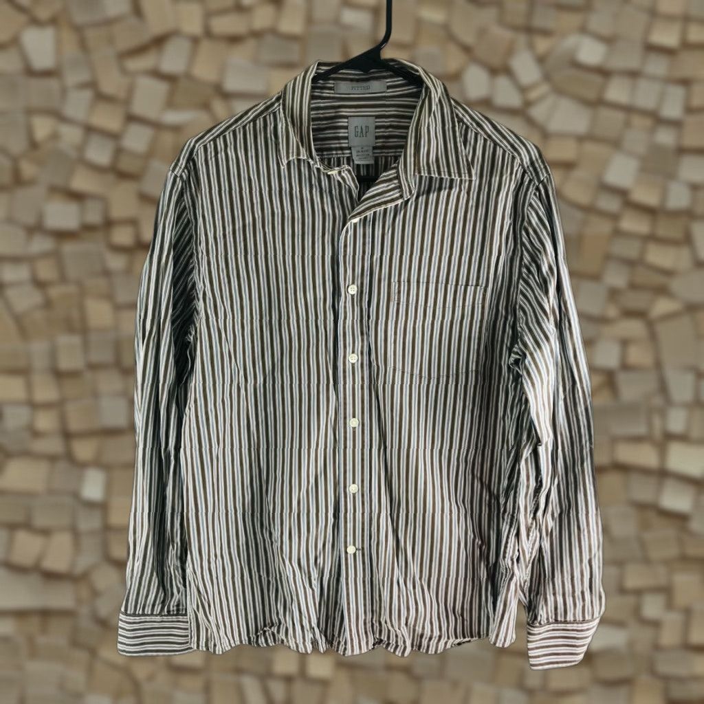 Gap VINTAGE Gap Dress Shirt Mens Size M 15-15 1/2 Button-Down Long Sleeve Brown Striped Non-Iron Size 40R - 1 Thumbnail