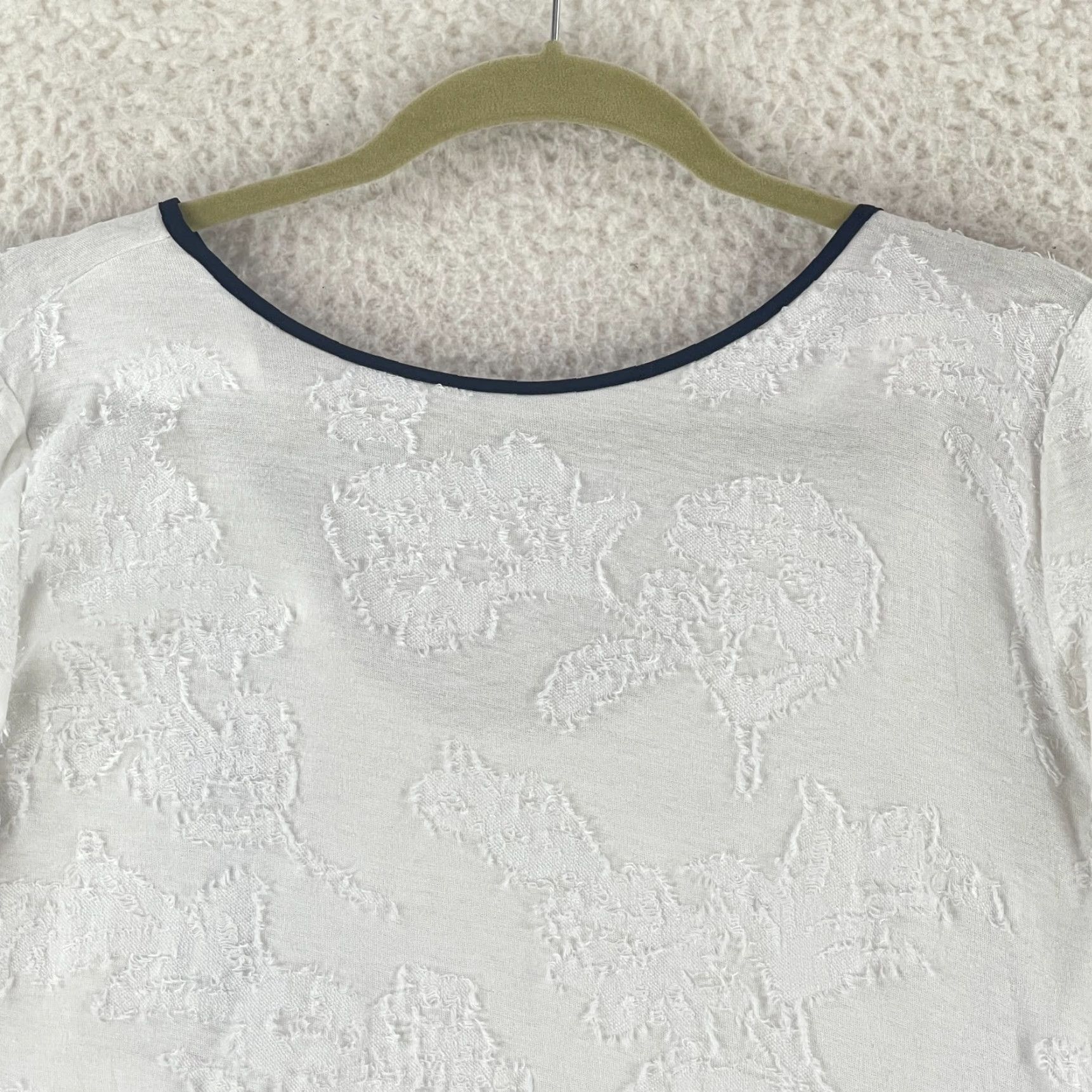 Loft LOFT White Textured Long Sleeve Pullover Shirt Womens Size Small Casual Shirt Size S / US 4 / IT 40 - 3 Thumbnail