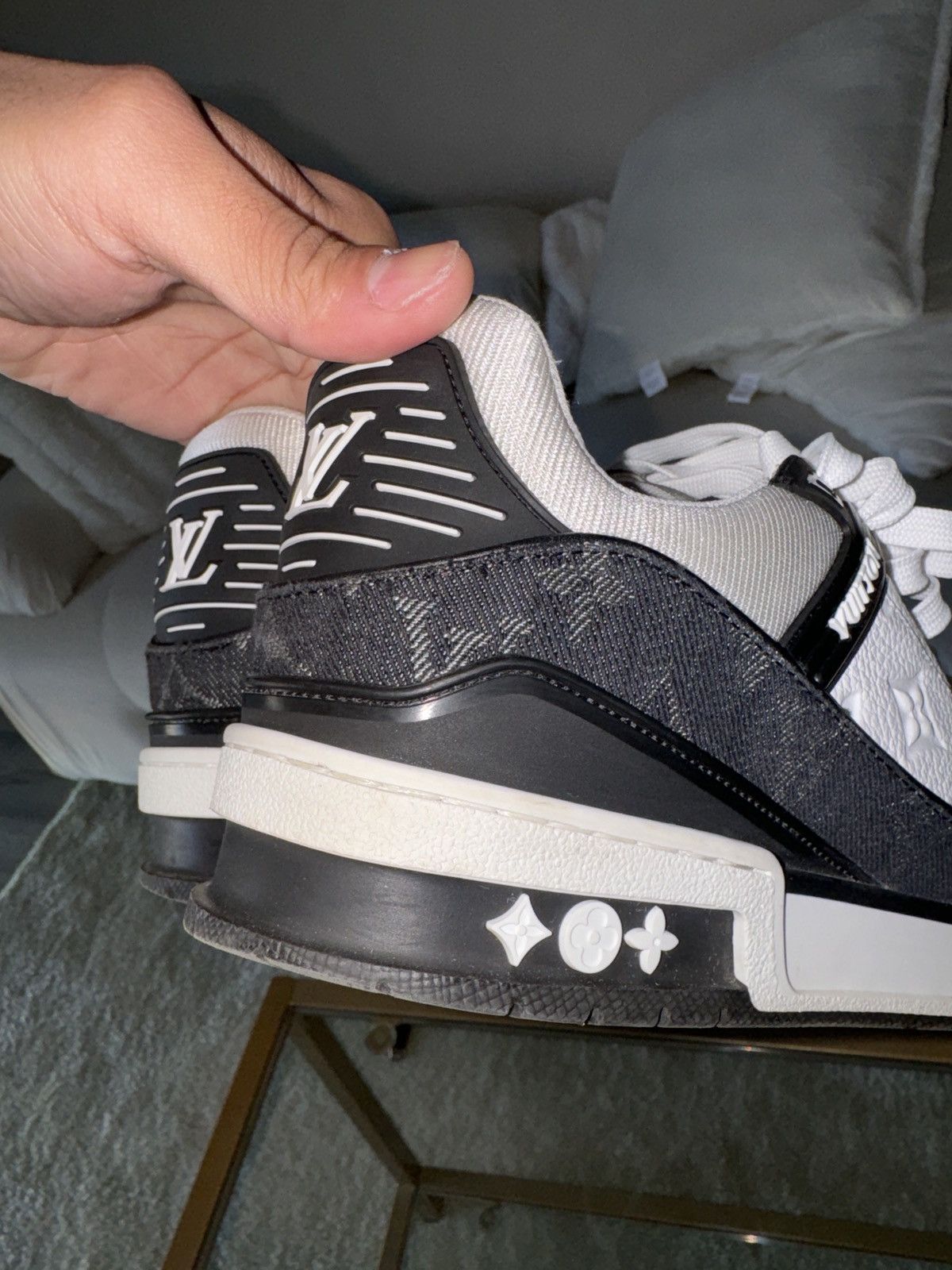 Louis Vuitton LV TRAINERS 1A9JGE Size US 6.5 / EU 39-40 - 4 Thumbnail