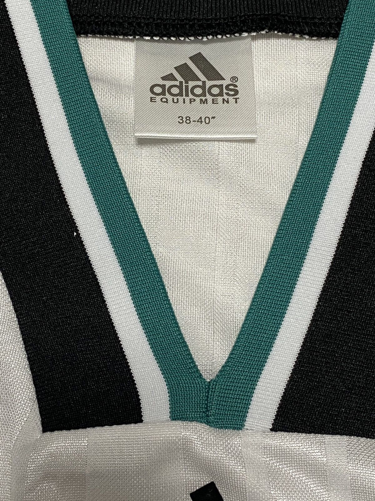 Adidas 1993/1995 Adidas Liverpool Calsberg Jersey Soccer Football Size US M / EU 48-50 / 2 - 3 Thumbnail