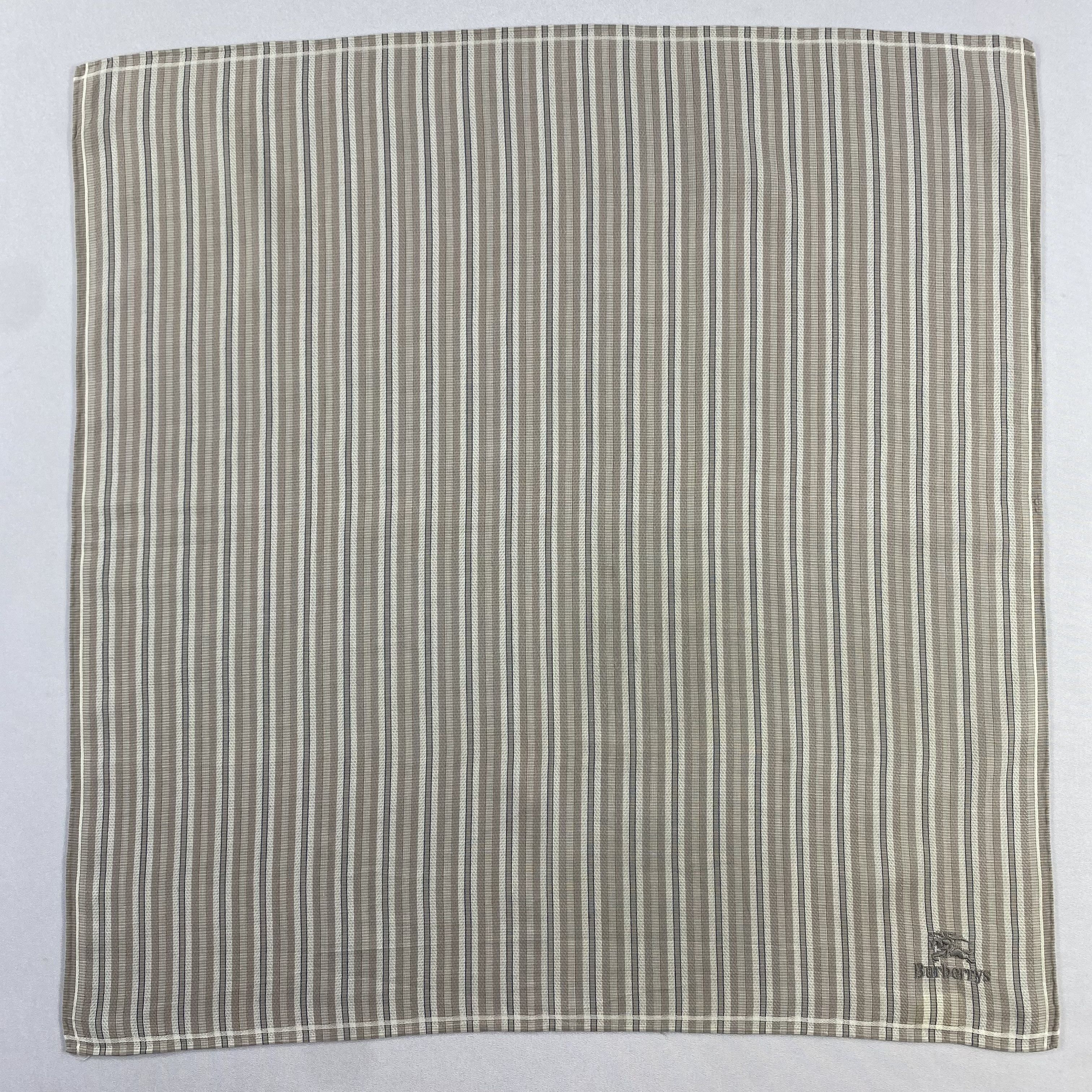 Burberry × Vintage Burberry Handkerchief / Neckerchief / Bandana-P745 Size ONE SIZE - 1 Thumbnail