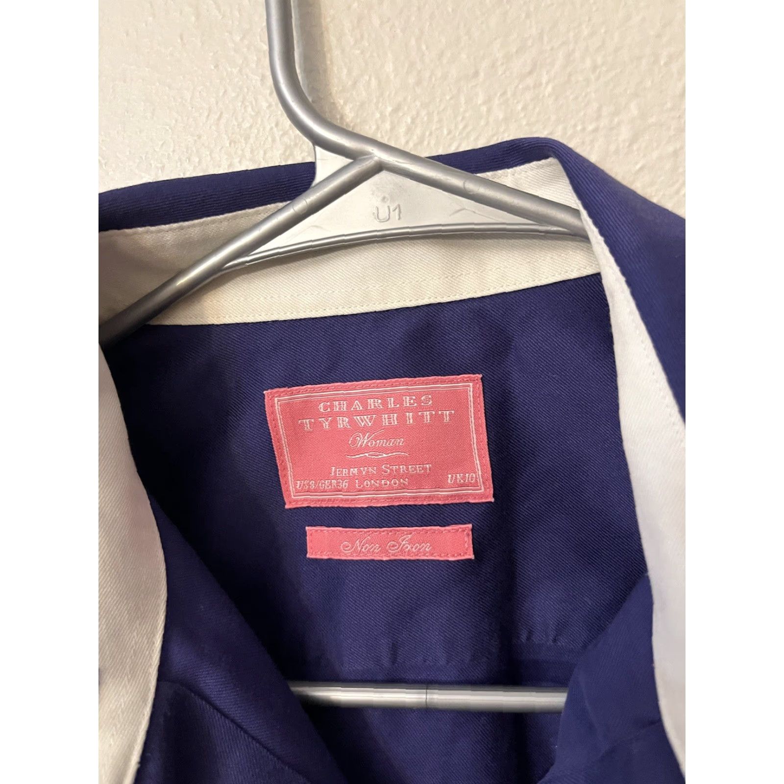 Charles Tyrwhitt Charles Tyrwhitt Button-Up Shirt Long Sleeve 8 Purple Non-Iron Collared Women Regular Size 8 Cotton Vintage No N/A Size M / US 6-8 / IT 42-44 - 2 Thumbnail