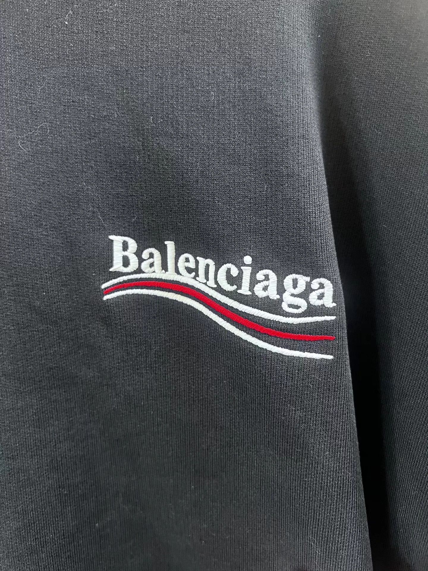 Balenciaga Balenciaga Destroyed Coke Sweatshirt Size US M / EU 48-50 / 2 - 3 Thumbnail