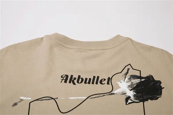 Japanese Brand Rina Khaki Rose Print Vintage Casual T-shirt for Men Size US L / EU 52-54 / 3 - 4 Thumbnail