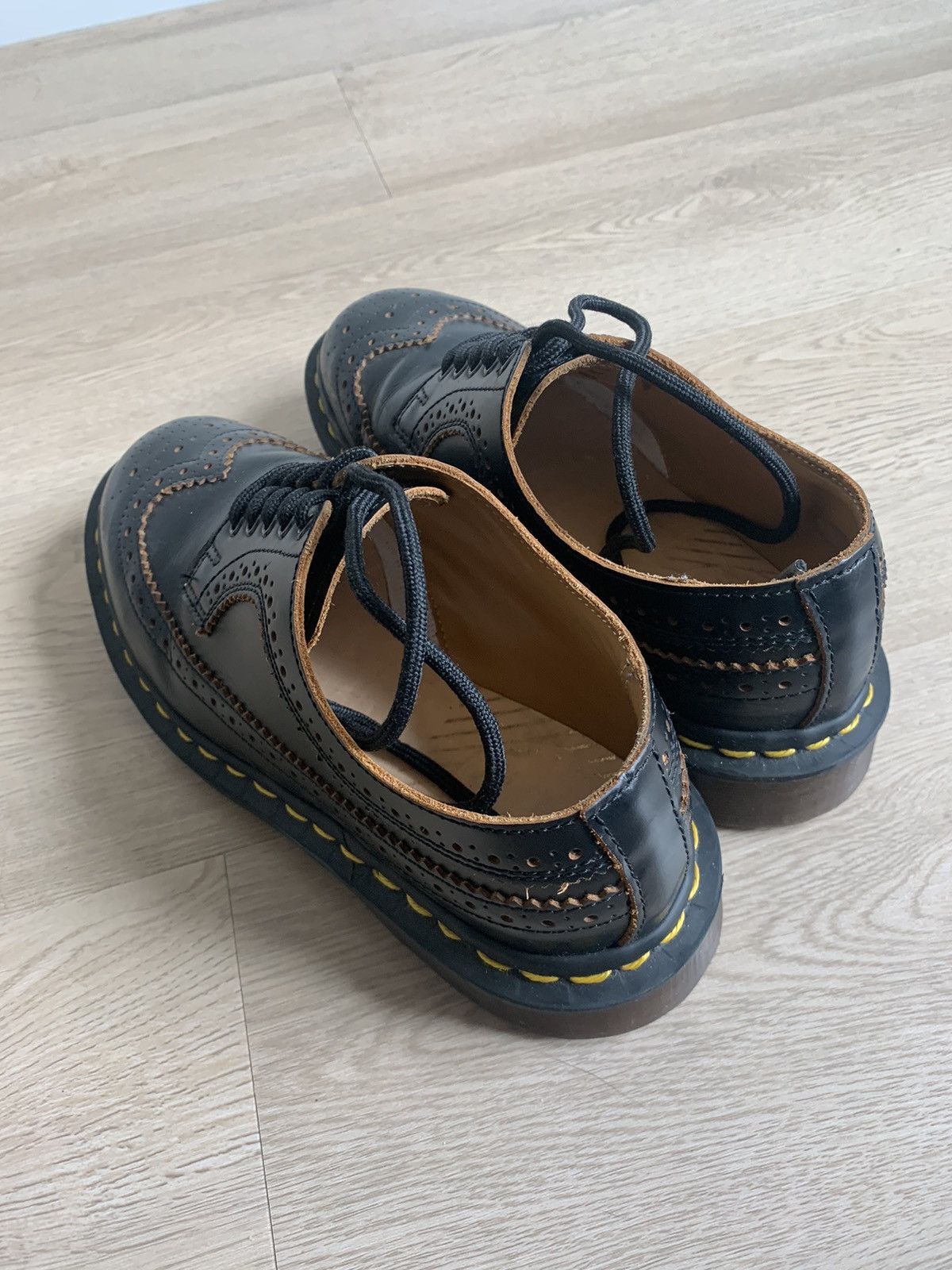 Dr. Martens Vintage 3989 Quilon Leather Brogue Shoes Size US 6 / IT 36 - 7 Thumbnail