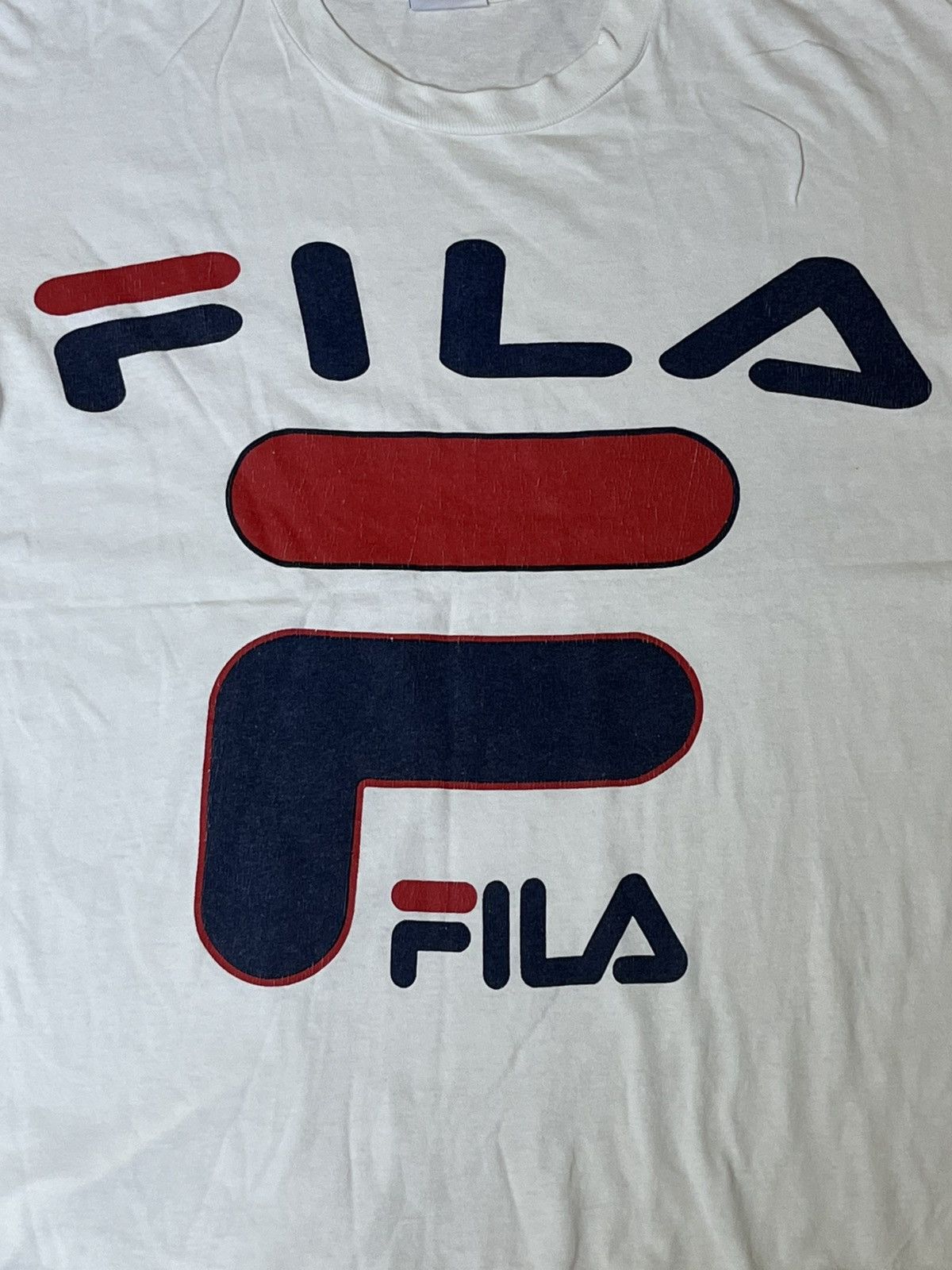 Fila ARCHIVE VINTAGE 90s FILA BIG LOGO SPELLOUT TEE SHIRT Size US L / EU 52-54 / 3 - 4 Thumbnail