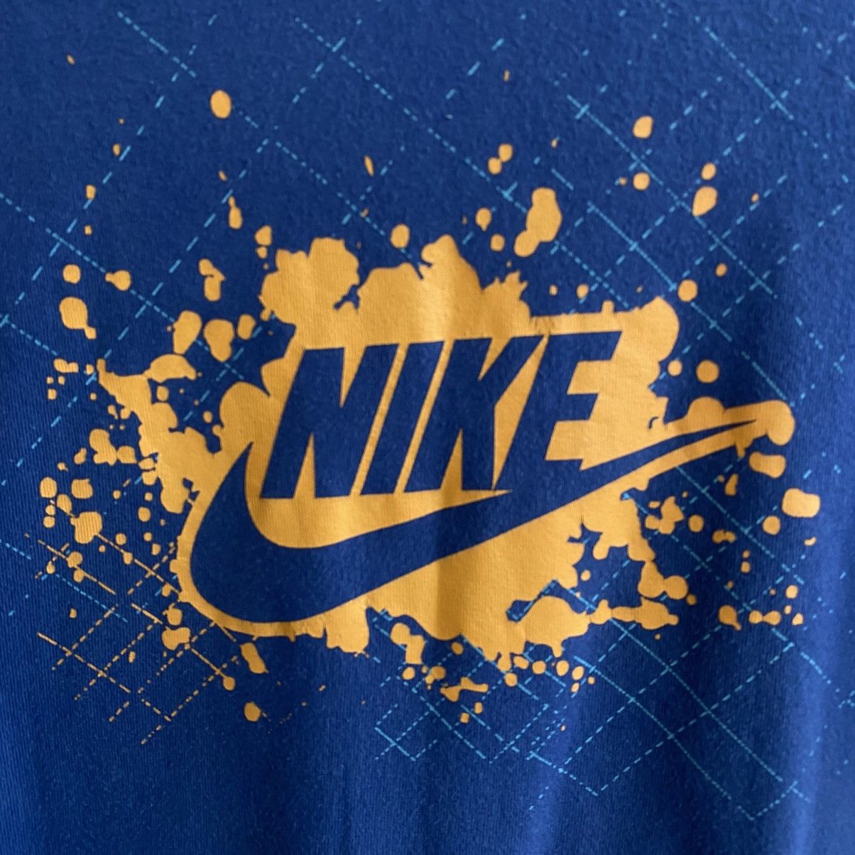 Nike Vintage Nike Big Graphic Logo 2000’s streetwear tee Size US M / EU 48-50 / 2 - 3 Thumbnail