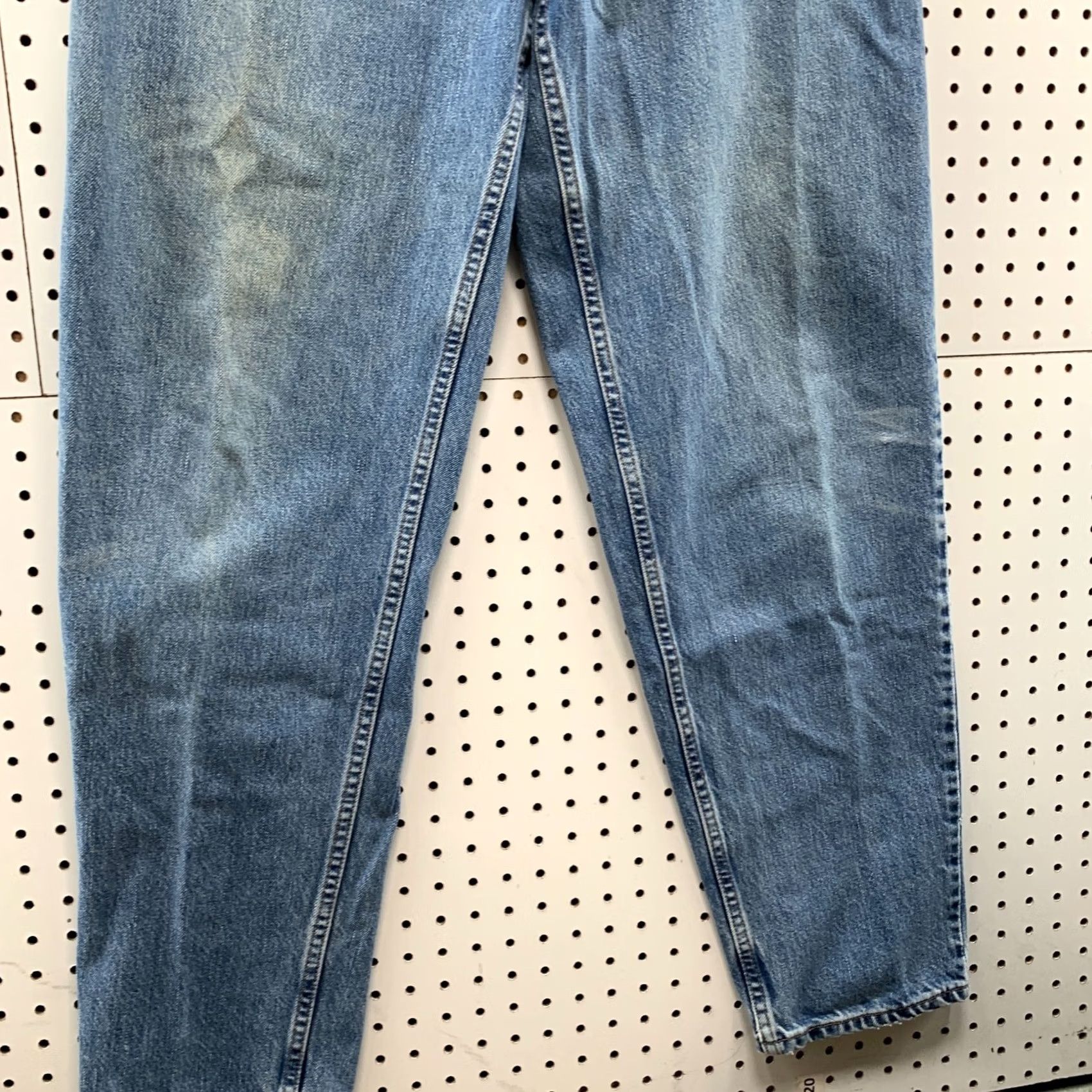 Levi's VINTAGE Levi's 560 Jeans Mens Blue Loose Tapered Fit Distressed 34x33 Size US 42 / EU 58 - 4 Thumbnail