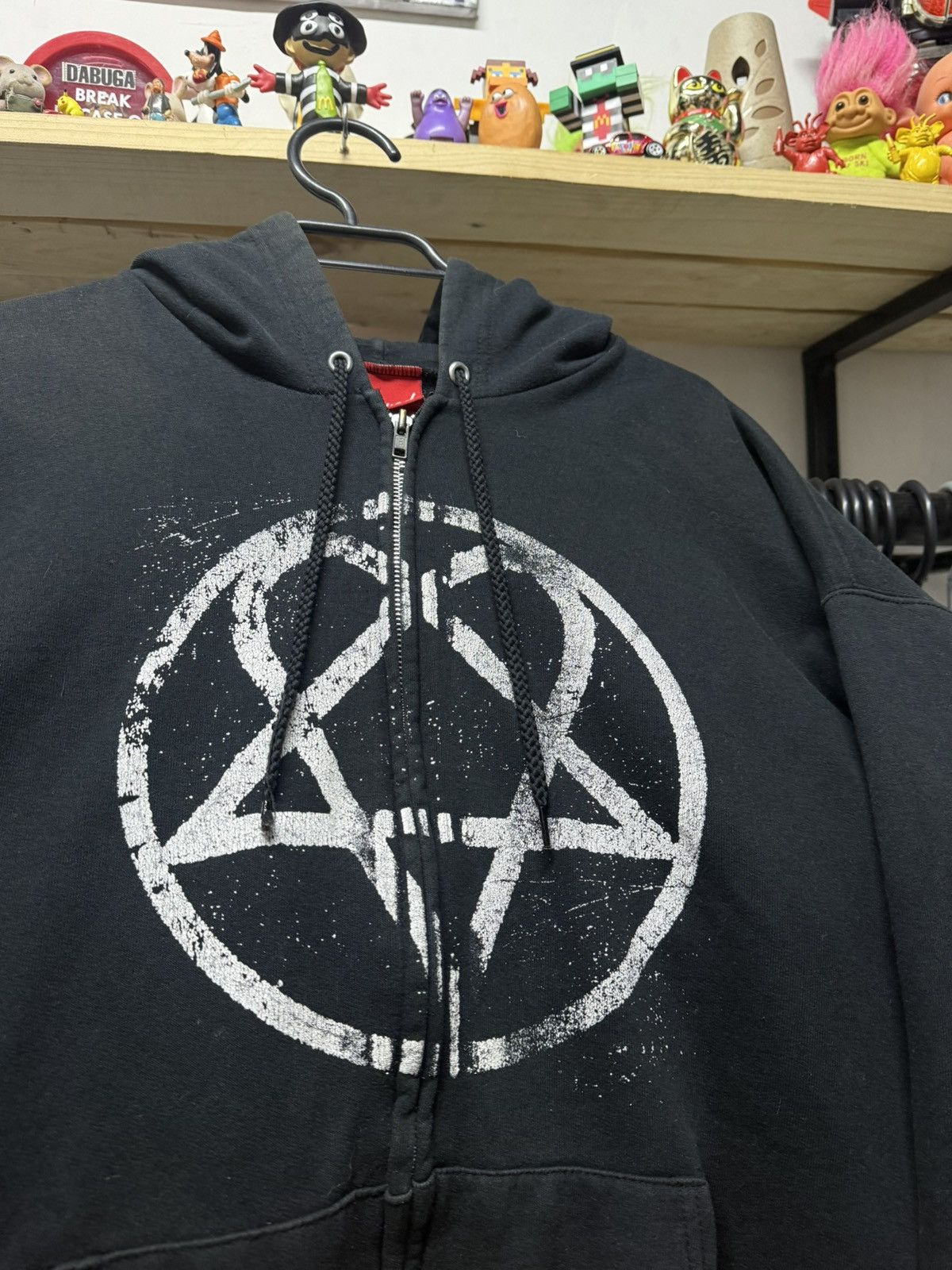 Band Tees vintage HIM band sweatshirt Size US XL / EU 56 / 4 - 2 Thumbnail