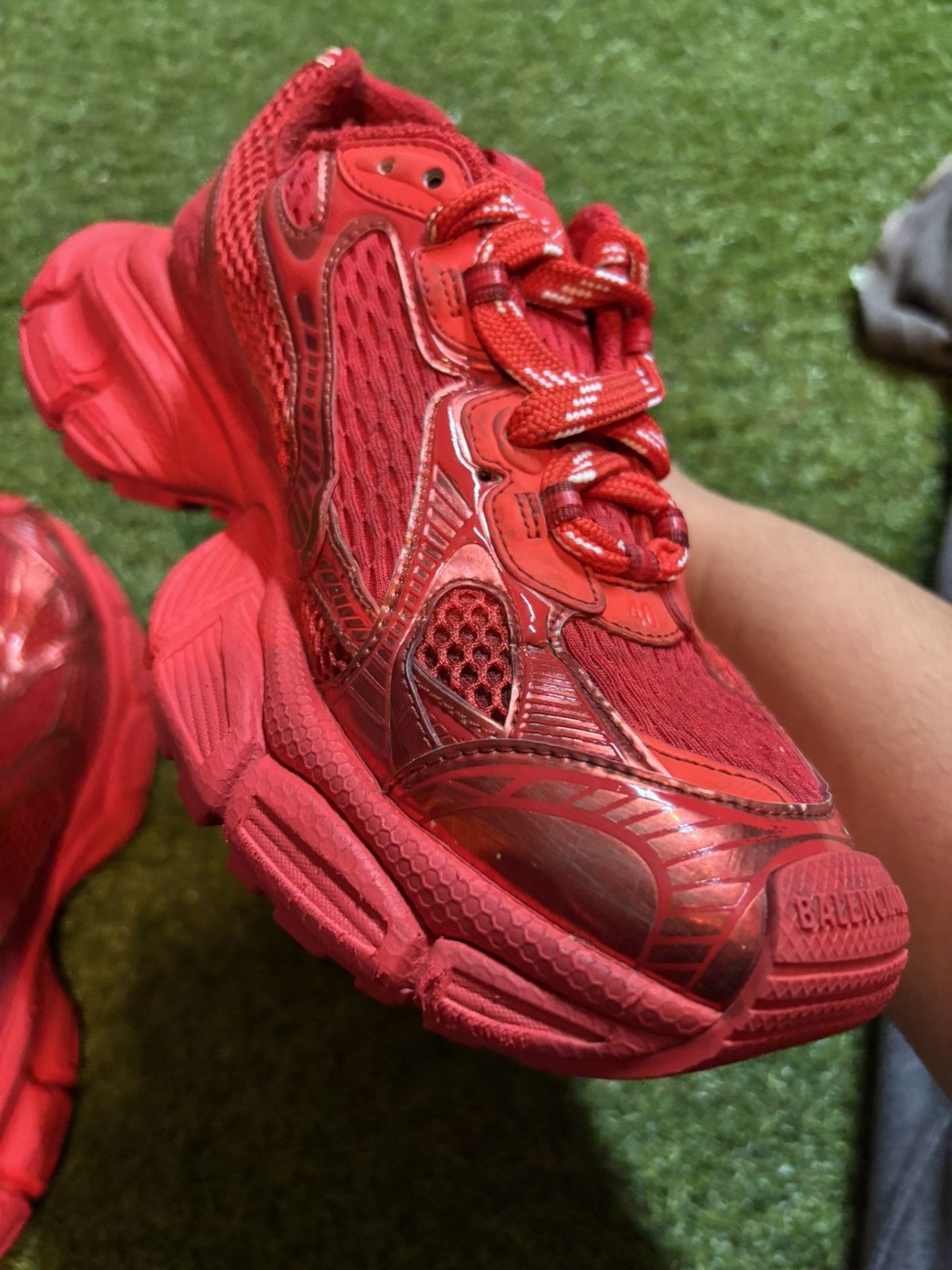 Balenciaga Balenciaga 3XL Red Size US 7 / EU 40 - 19 Thumbnail