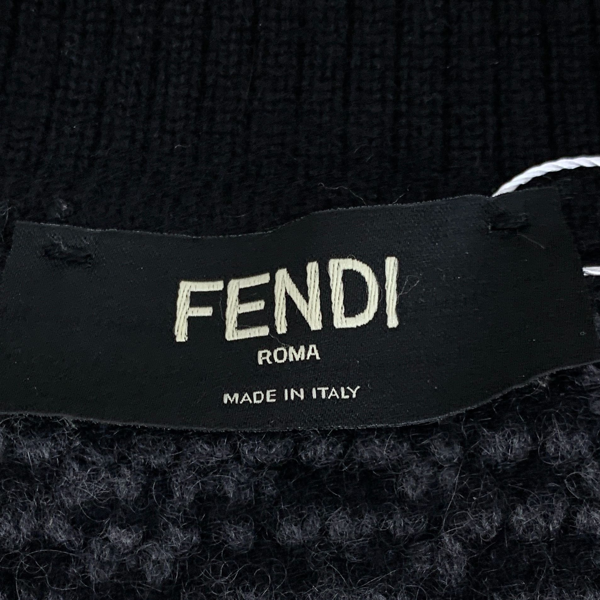 Fendi Fendi 2023 Black Cashmere V-Neck Single-Breasted Long-Sleeve Size US M / EU 48-50 / 2 - 2 Thumbnail