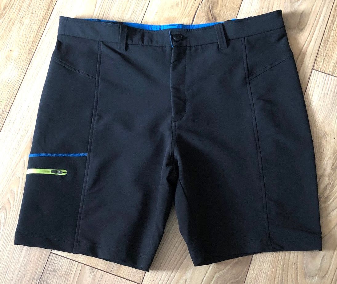 Other Men's sports shorts elastic black size L Crane Size US 35 - 1 Thumbnail