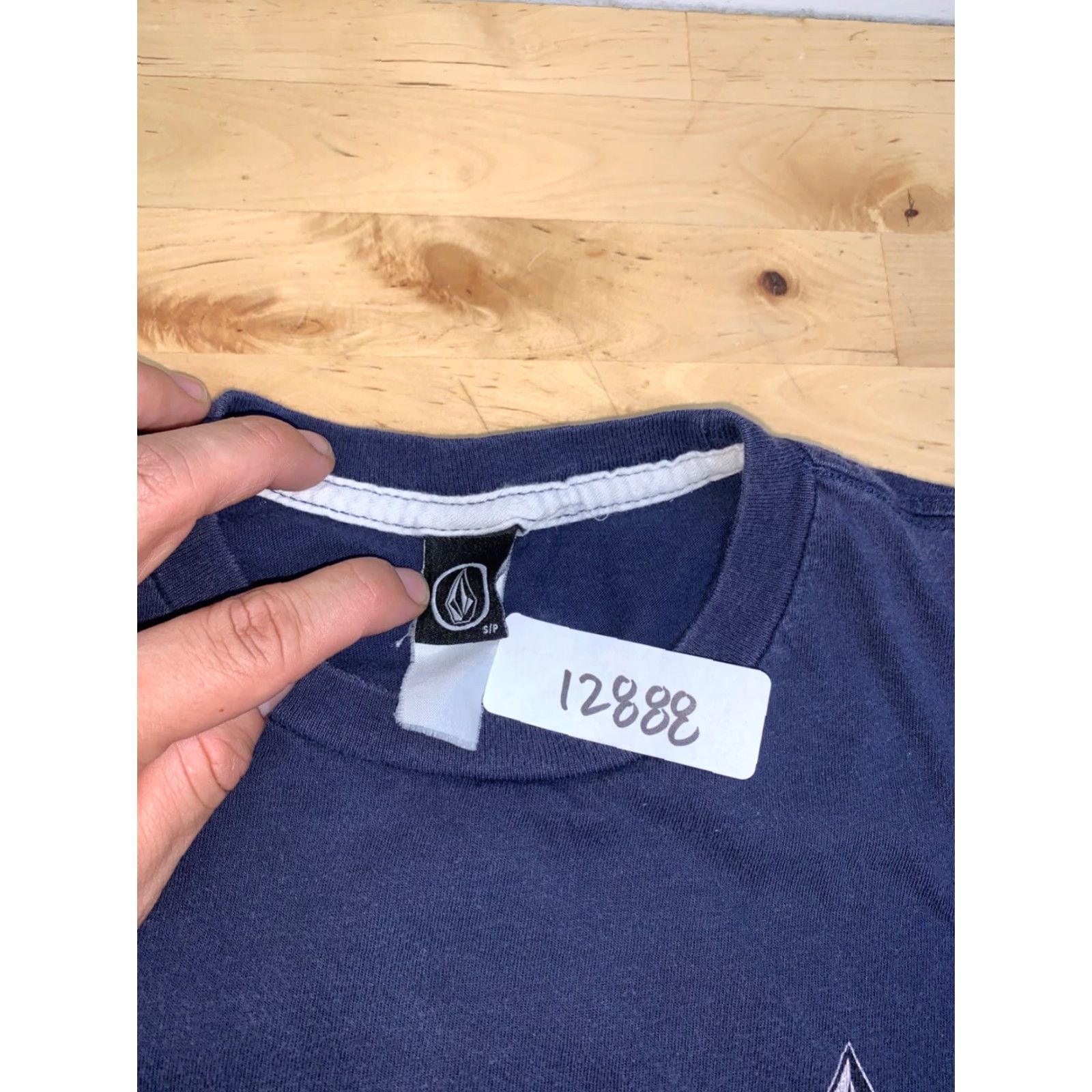 Volcom VINTAGE Volcom Long Sleeve Shirt Men S Blue Surf Y2K Grunge 90s Logo Size US S / EU 44-46 / 1 - 2 Thumbnail