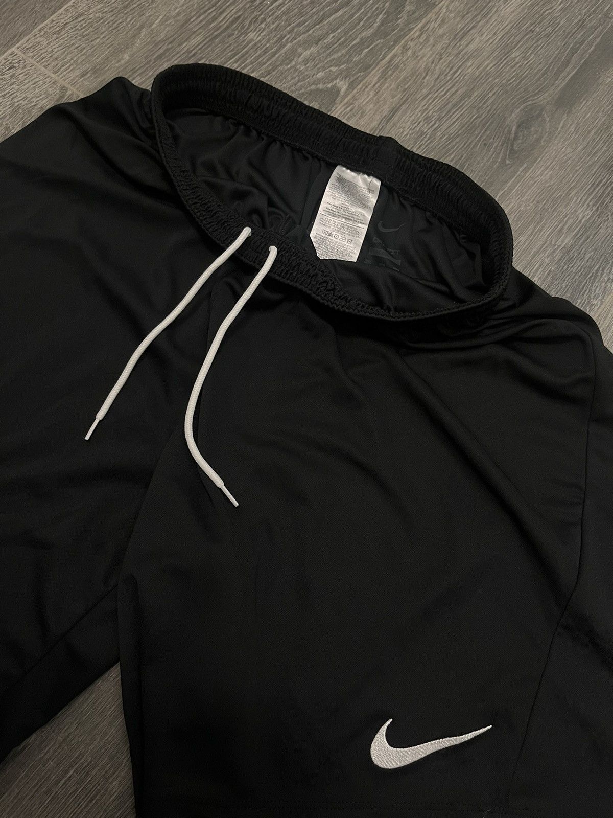 Nike Black nike shorts vintage streetwear Size US 38 / EU 54 - 4 Thumbnail