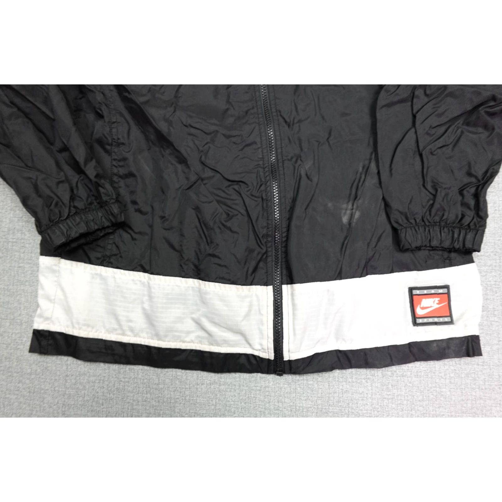 Nike Nike Jacket Womens Large Black Windbreaker Lightweight Track Warm Up Swishy Size L / US 10 / IT 46 - 3 Thumbnail