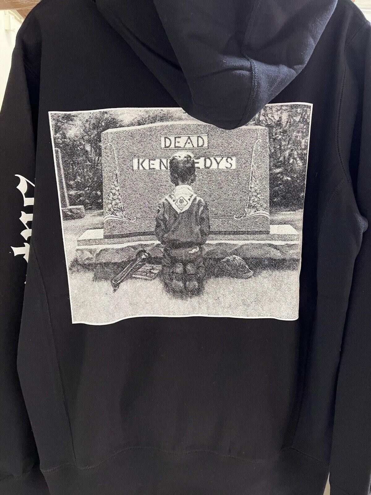 Supreme SS14 Supreme Dead Kennedys Grave Hoodie Hooded Sweatshirt Size US 32 / EU 48 - 2 Thumbnail