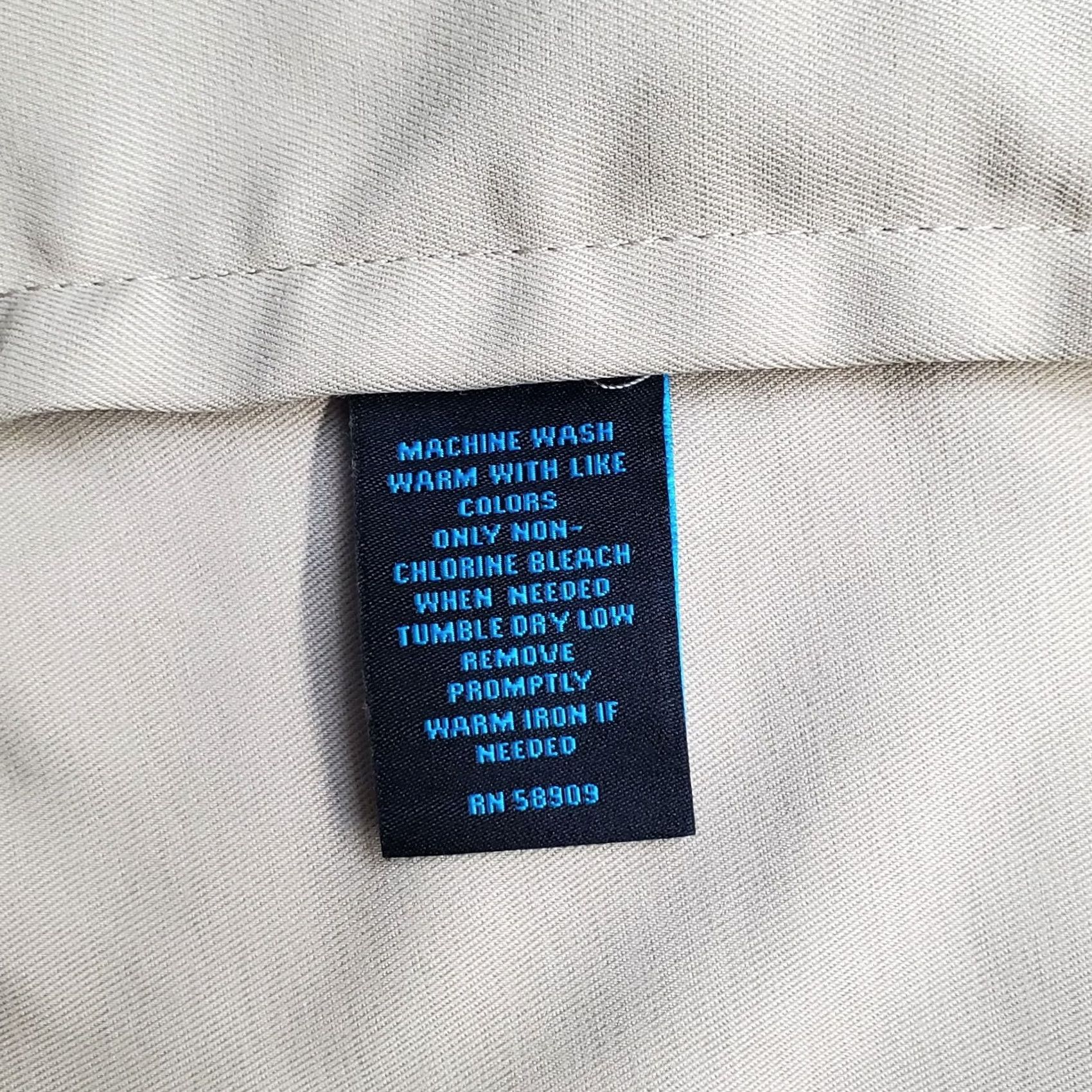 Roundtree & Yorke Roundtree & Yorke Mens Chino Shorts 34 Brown Work Play Performance Slash Pockets Zip Button Front Casual Mens Size 34 Brown Shorts Size US 34 / EU 50 - 7 Thumbnail