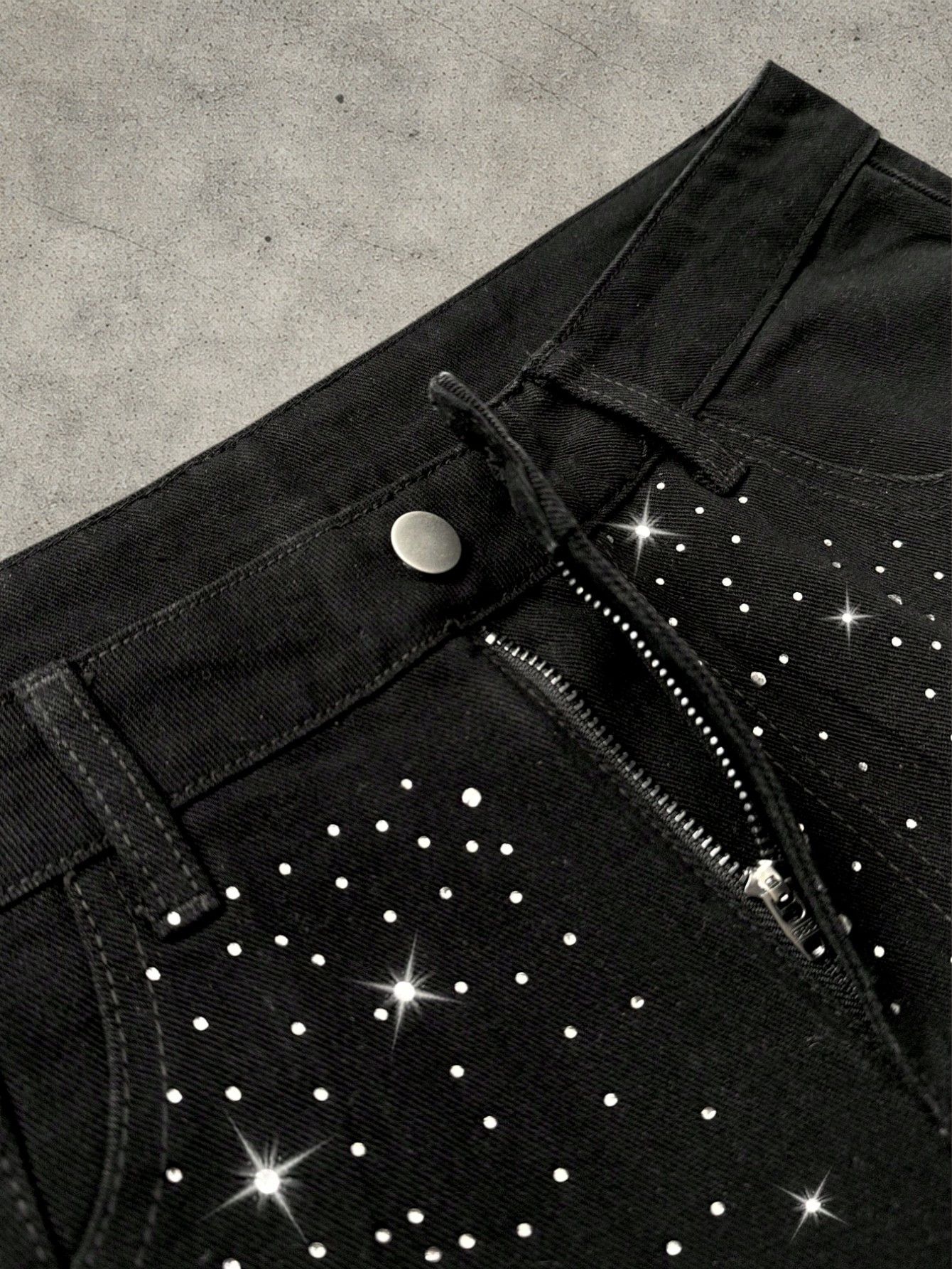 Vintage Denim black shorts diamonds Size US 34 / EU 50 - 2 Thumbnail