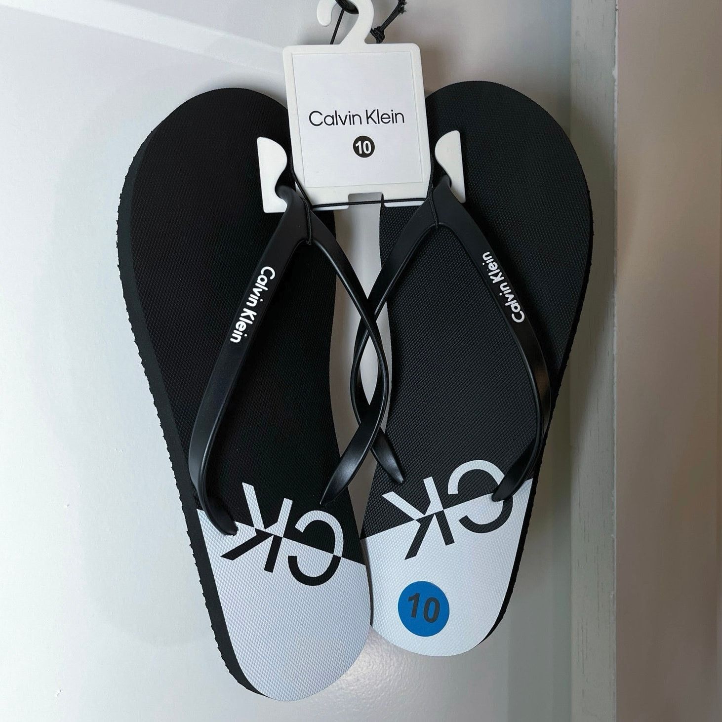 Calvin Klein •NEW• Calvin Klein CK Men’s Flip Flops in Black & White Size US 10 / EU 43 - 3 Thumbnail