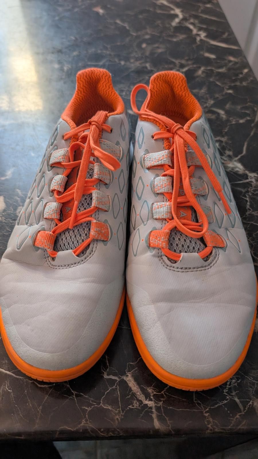 Other Decathlon Kipsta Indoor Soccer Shoes Futsal IC US 7 EU 40 Size US 7 / IT 37 - 8 Thumbnail