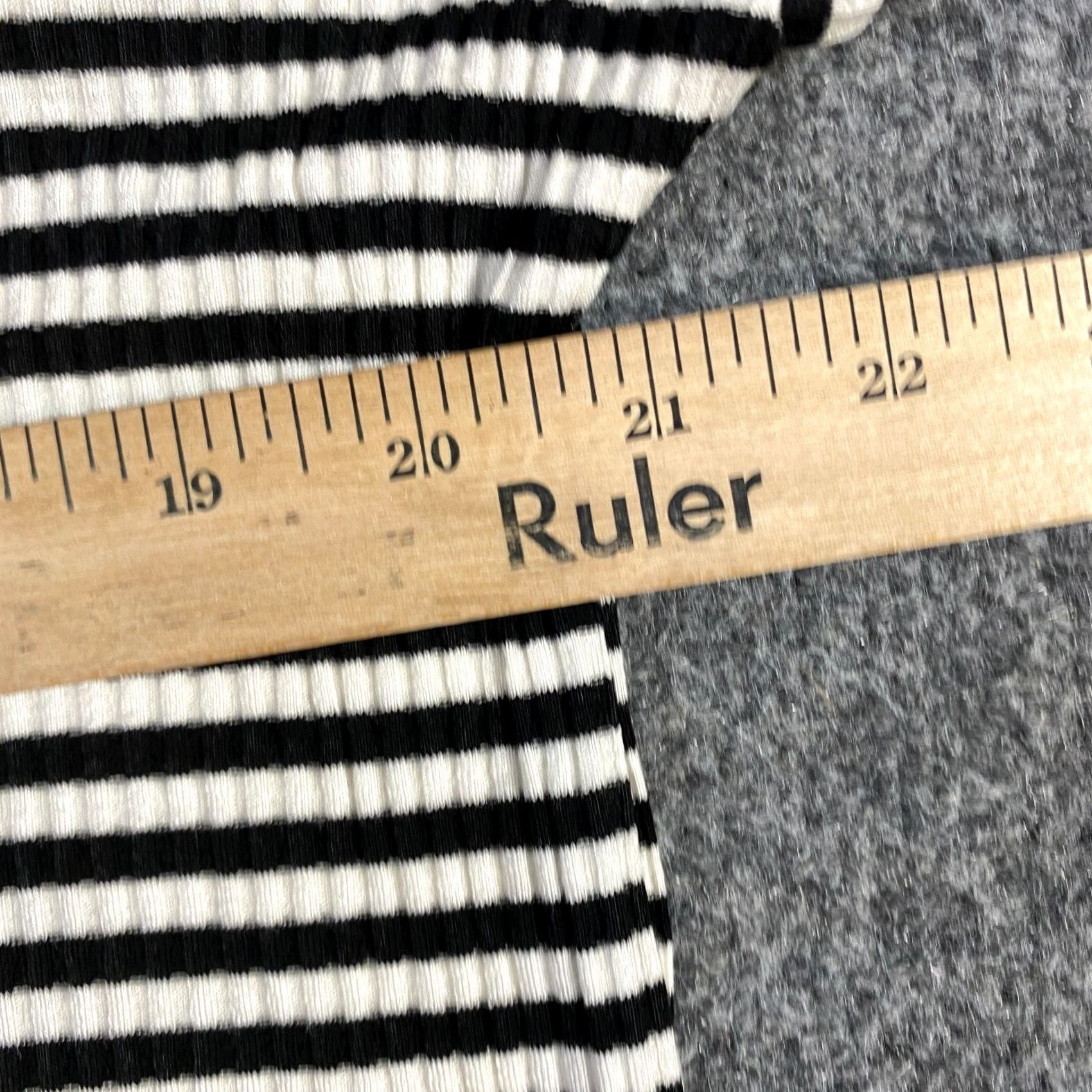 Y/Project People's Project LA Women's T-Shirt 1X V-Neck Black White Striped Plus Size Shirts Mens? Size XL / US 12-14 / IT 48-50 - 5 Thumbnail