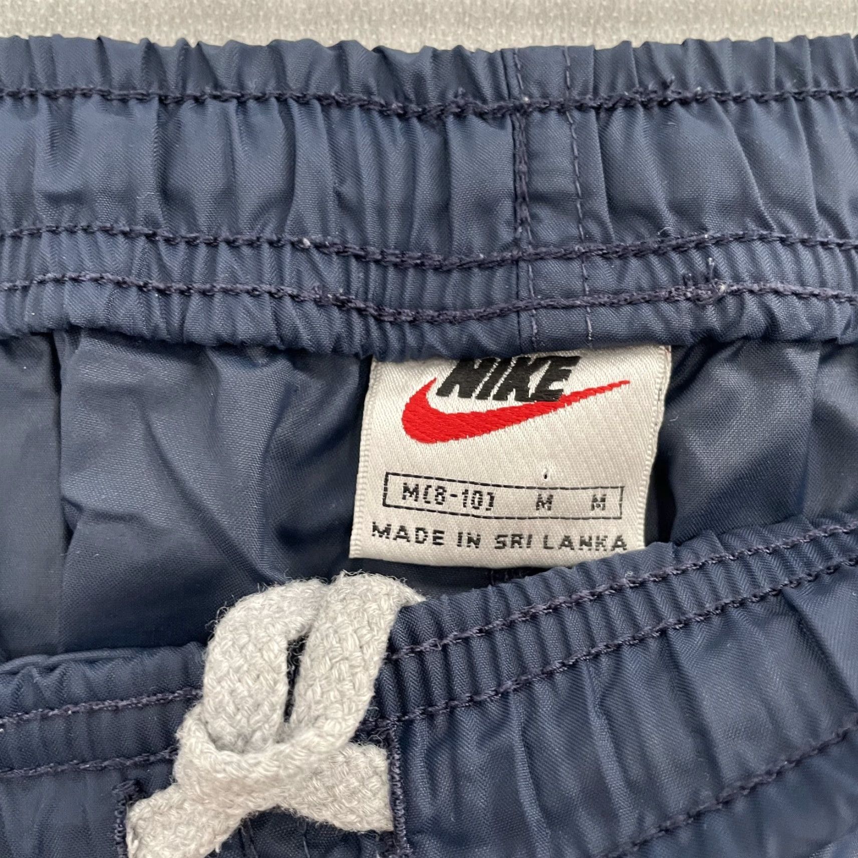 Nike VINTAGE Nike Jogger Pants Adult Medium Blue Athleisure 90s Logo Pockets Tapered Mens Size US 30 / EU 46 - 6 Thumbnail