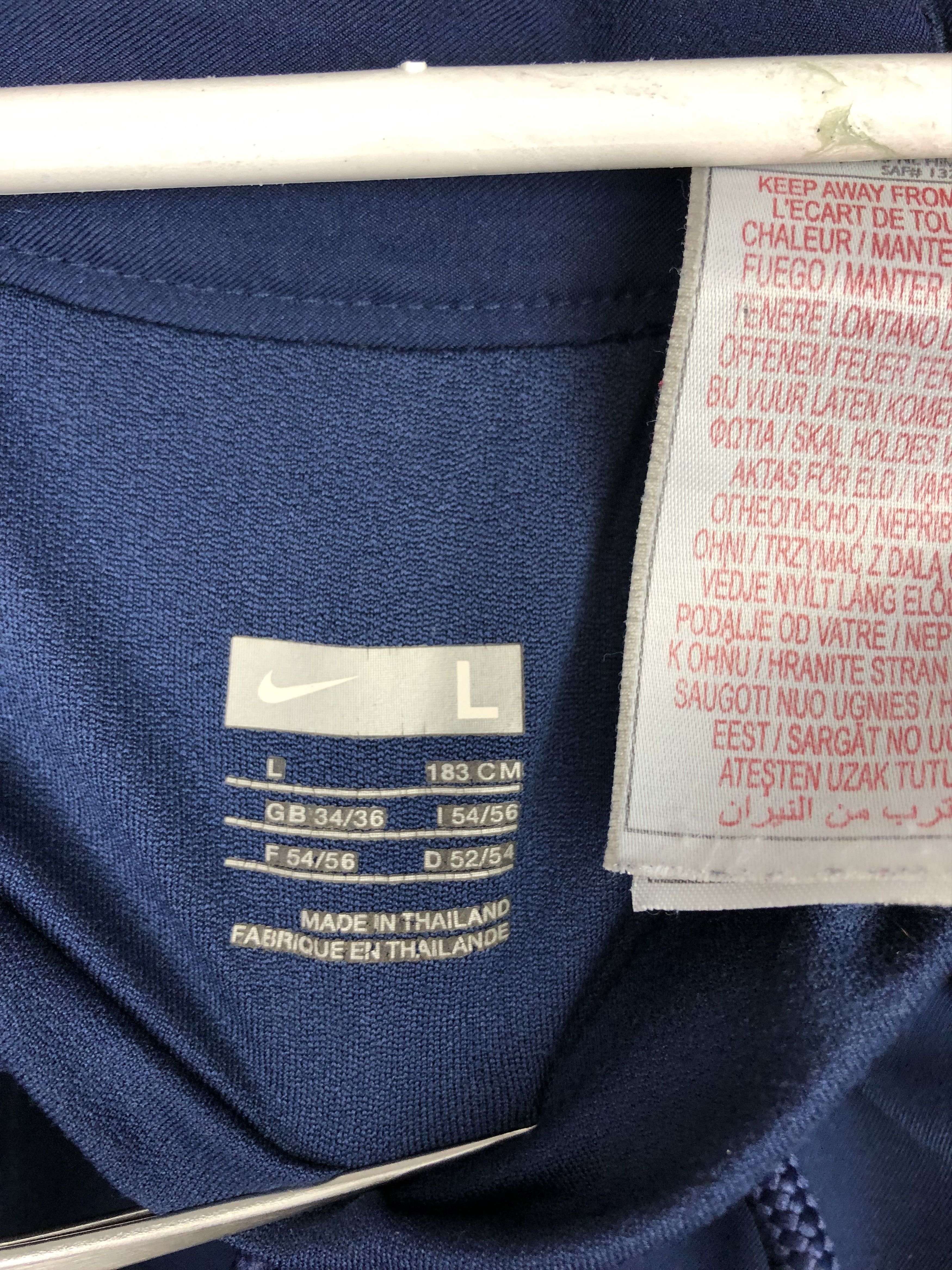Nike Vintage Nike Arsenal Football Shorts Soccer Gunners Size L Size US 34 / EU 50 - 7 Thumbnail