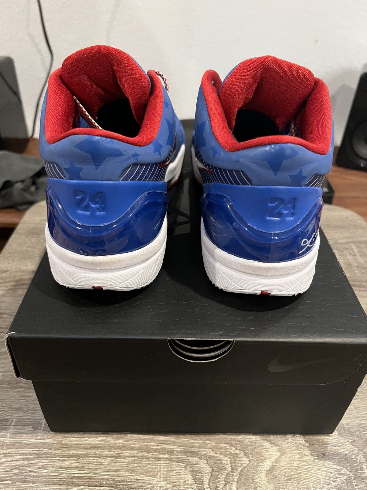 Nike Kobe 4 Philly Size US 9.5 / EU 42-43 - 4 Thumbnail