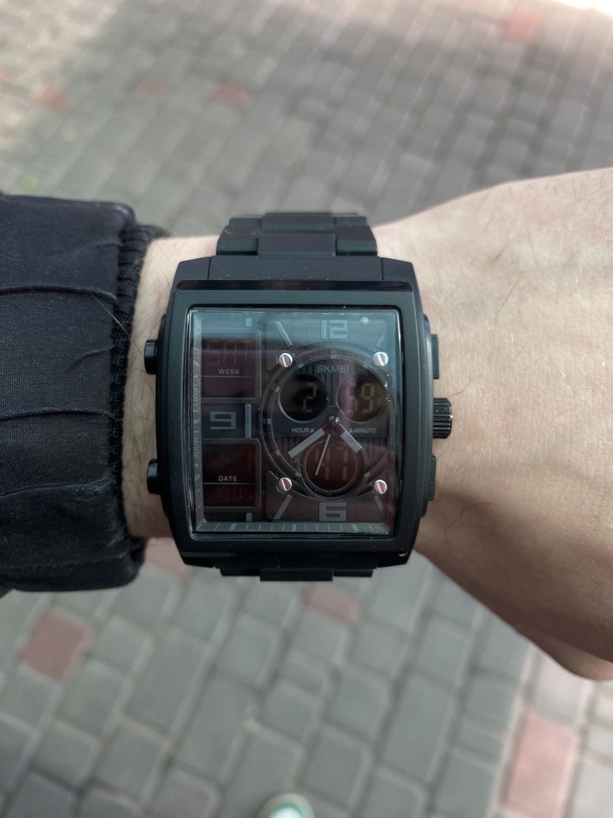 Jewelry × Vintage Skmei Sports Watch Digital Analog Black Strap Modern Size ONE SIZE - 3 Thumbnail